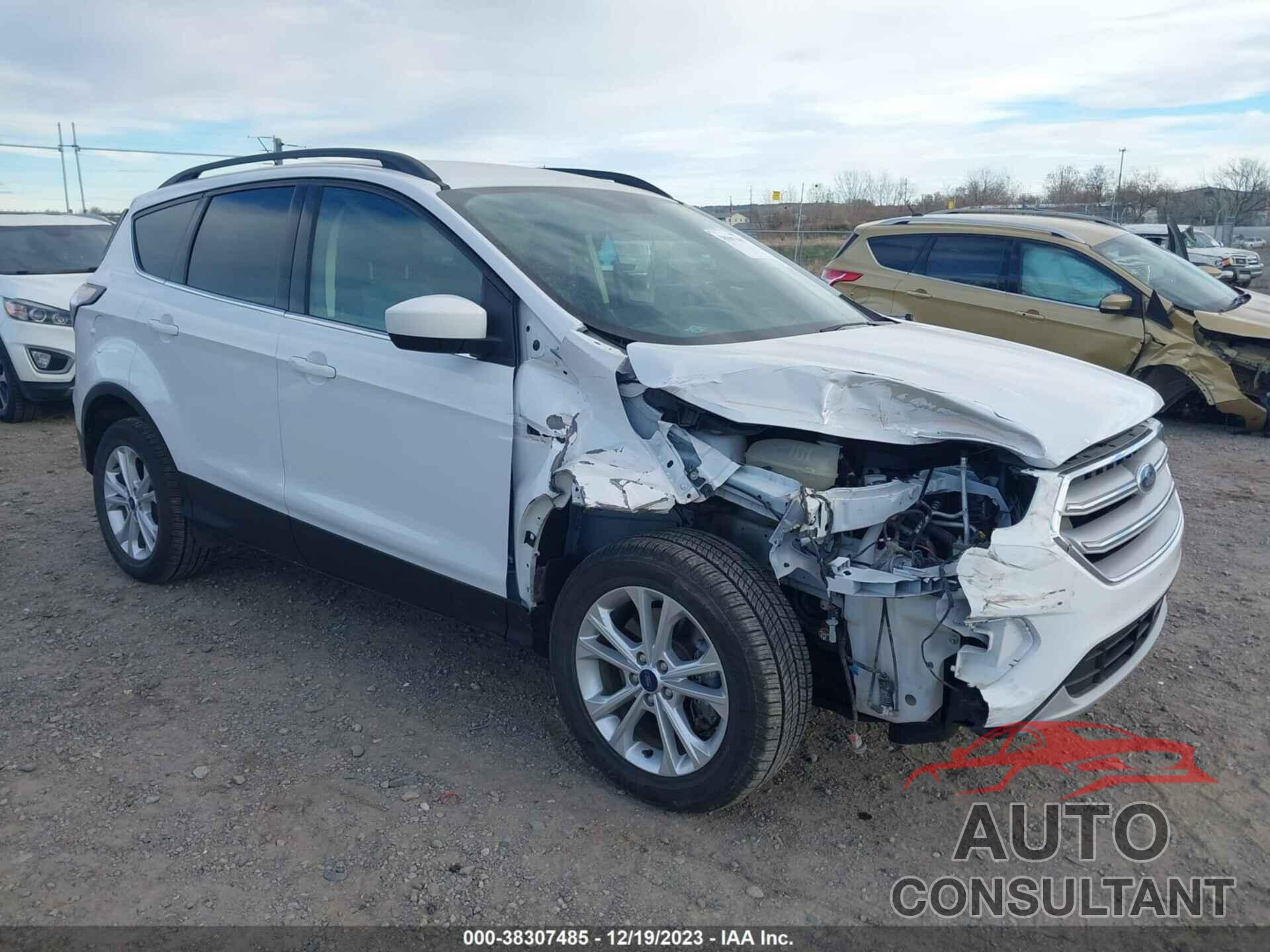 FORD ESCAPE 2018 - 1FMCU9GD0JUC49533