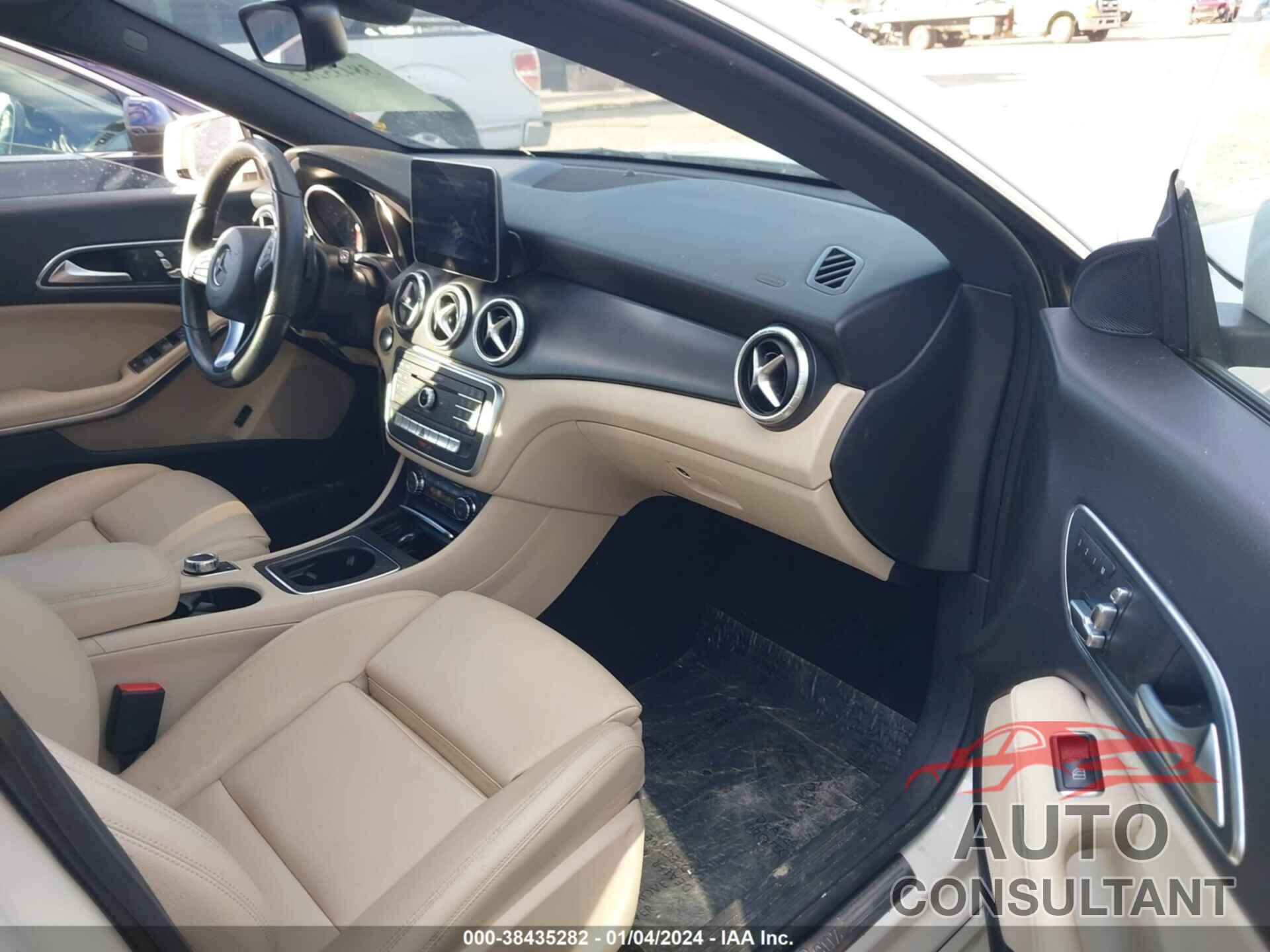 MERCEDES-BENZ CLA 250 2017 - WDDSJ4EB0HN457807