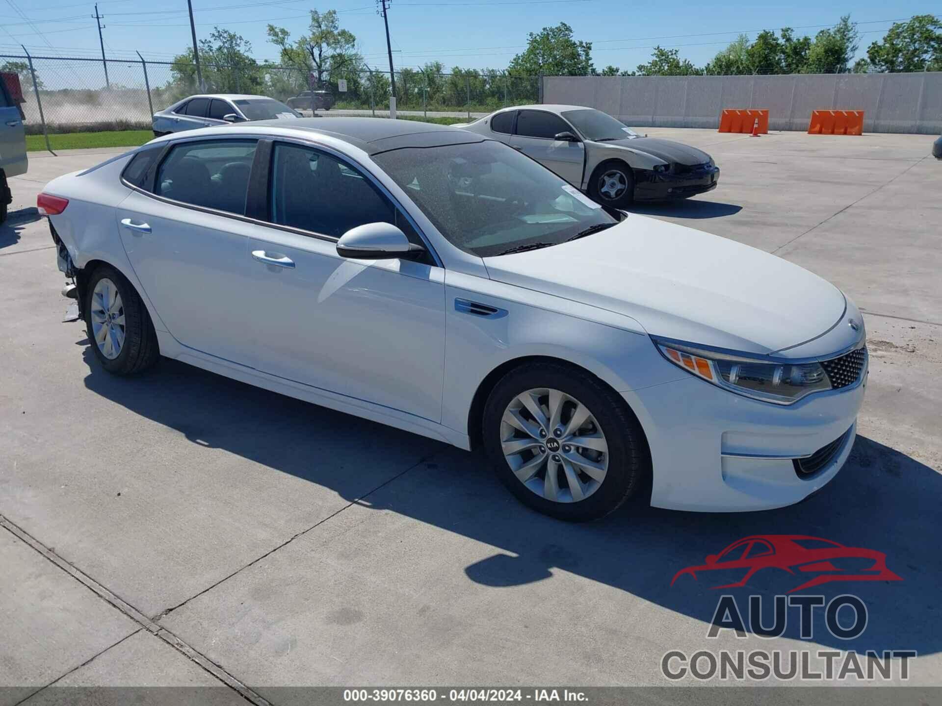 KIA OPTIMA 2016 - 5XXGU4L38GG193388