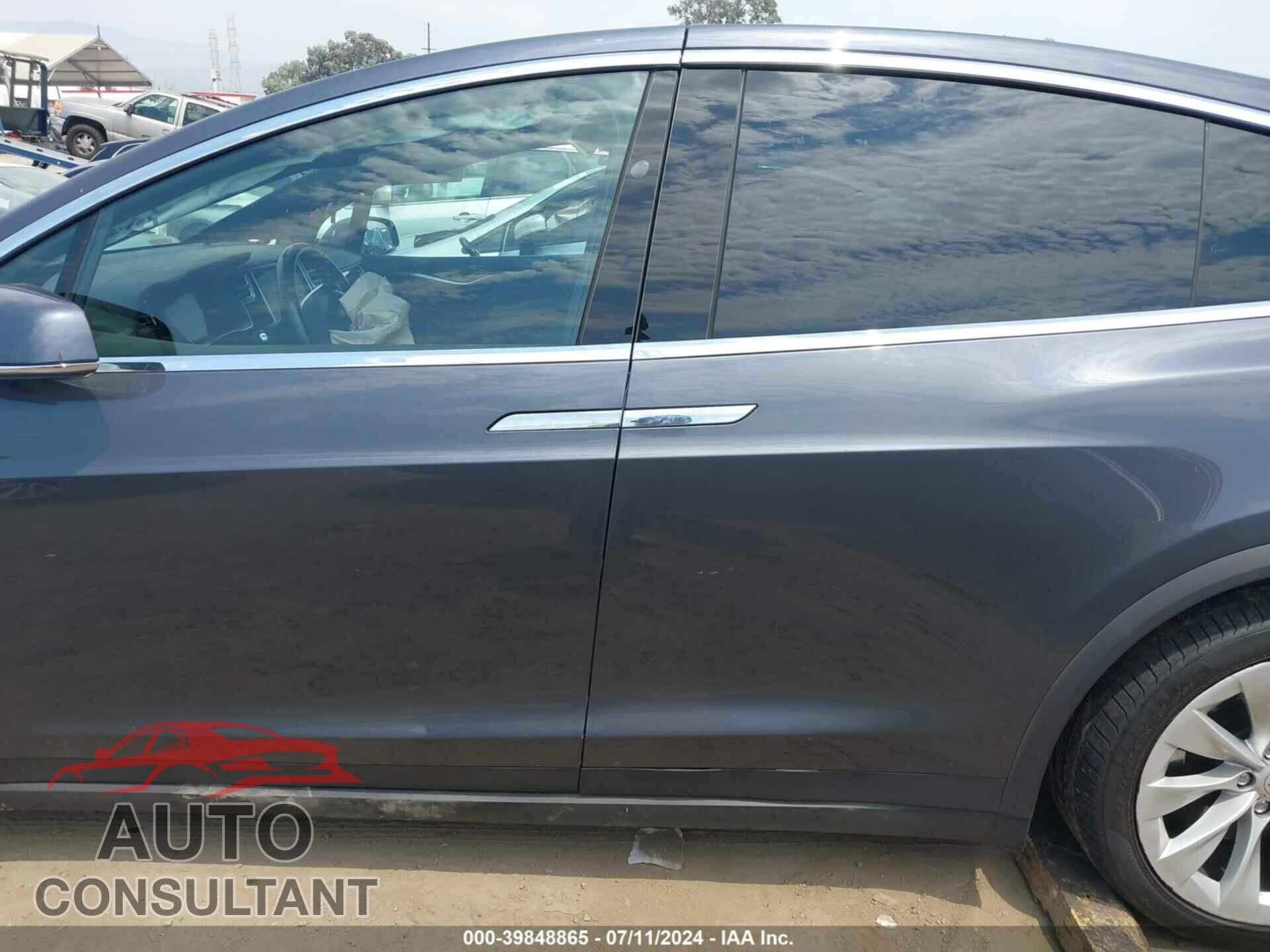 TESLA MODEL X 2017 - 5YJXCDE28HF041321