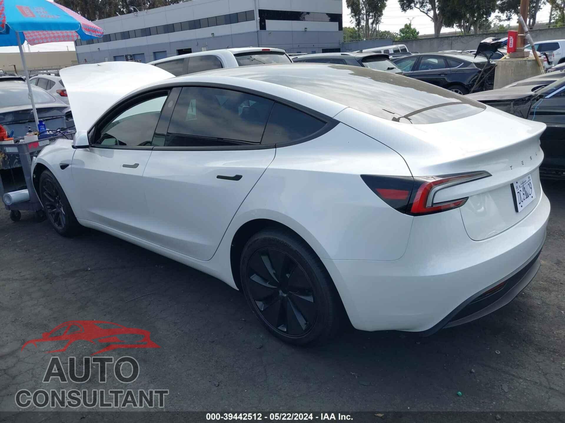 TESLA MODEL 3 2024 - 5YJ3E1EA6RF745355