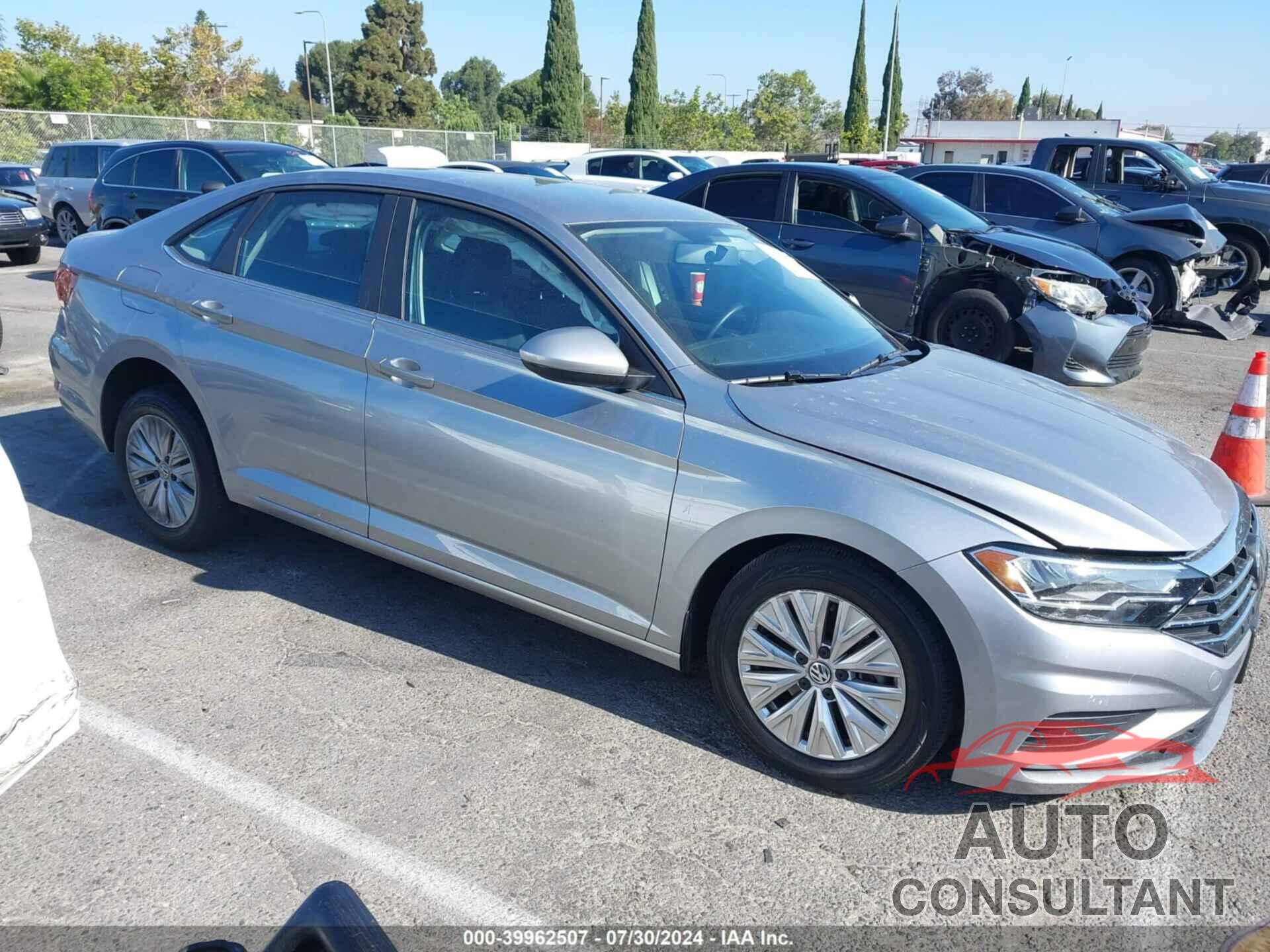 VOLKSWAGEN JETTA 2019 - 3VWC57BU6KM190097