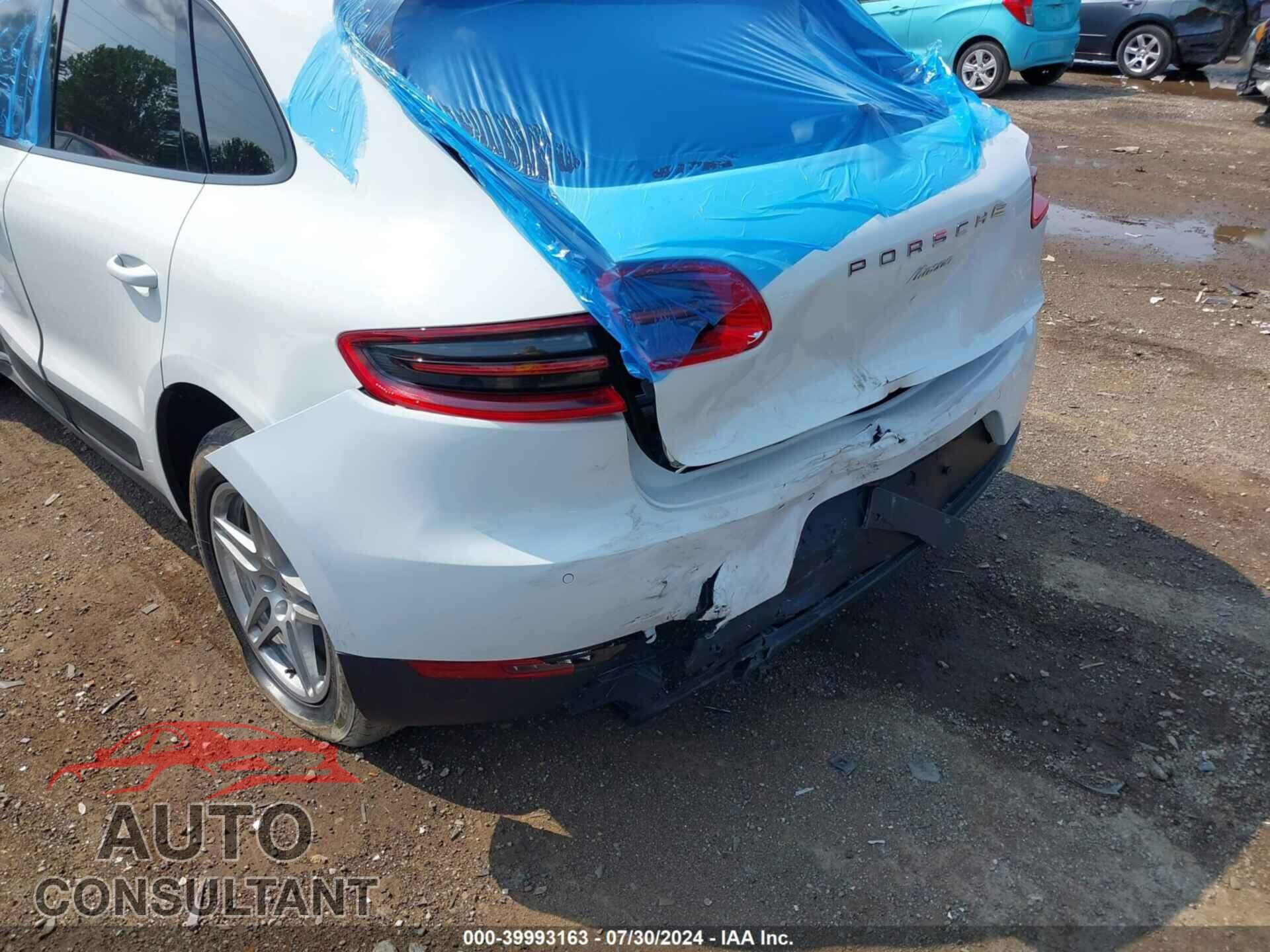 PORSCHE MACAN 2017 - WP1AA2A58HLB01142