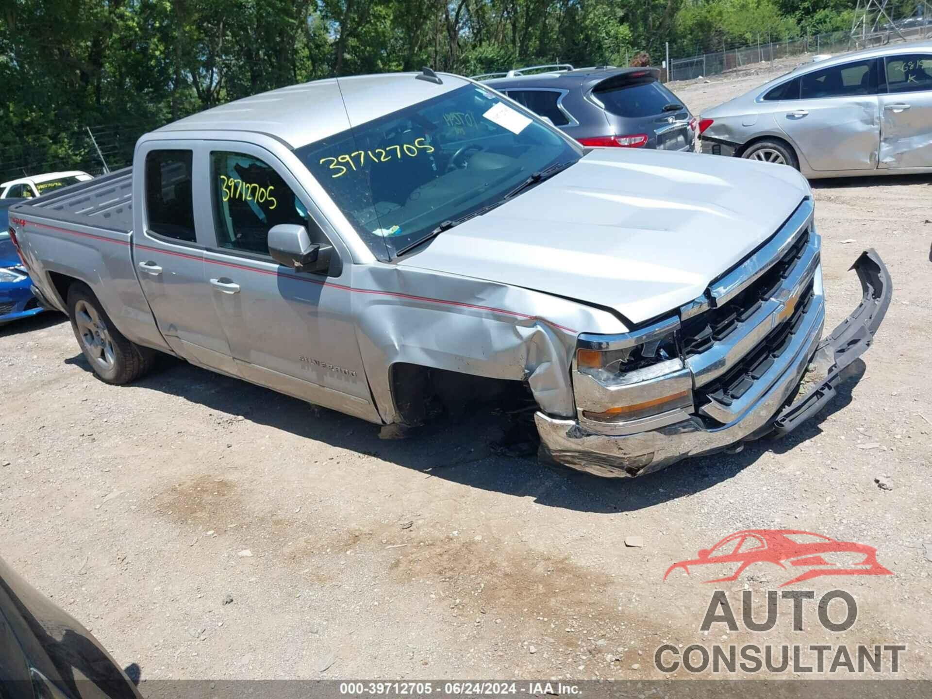 CHEVROLET SILVERADO 1500 2018 - 1GCVKREC8JZ187430