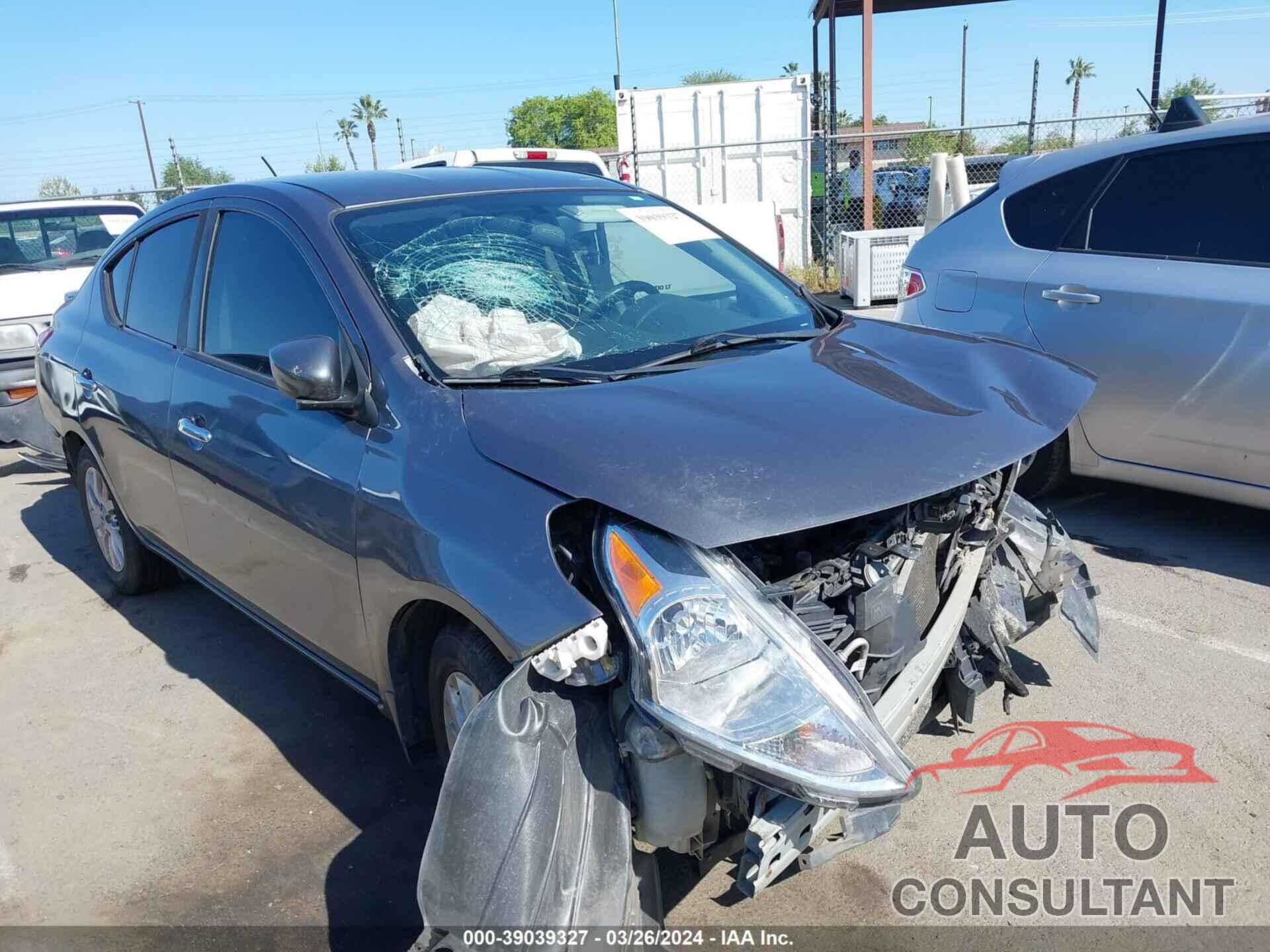 NISSAN VERSA 2017 - 3N1CN7AP0HL820972