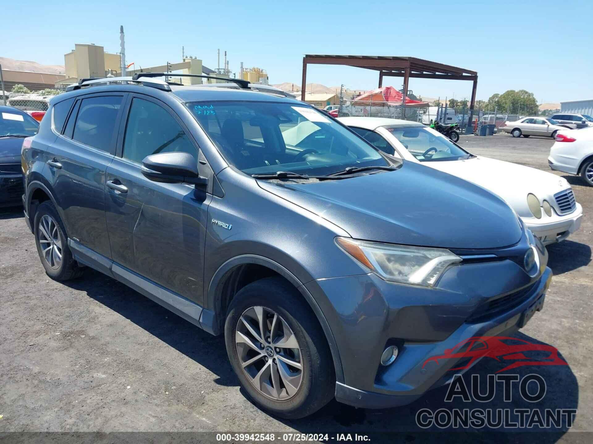 TOYOTA RAV4 HYBRID 2017 - JTMRJREV0HD143533