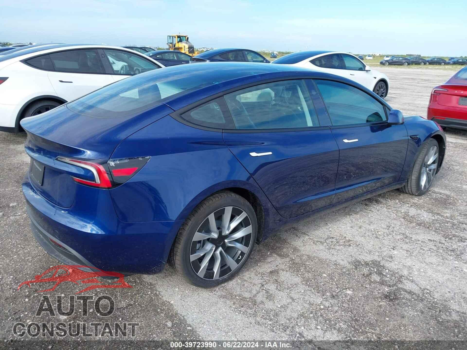 TESLA MODEL 3 2024 - 5YJ3E1EA4RF748805