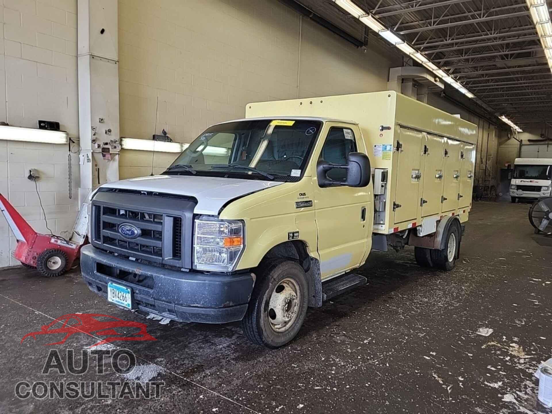 FORD ECONOLINE 2017 - 1FDXE4FS5HDC69031