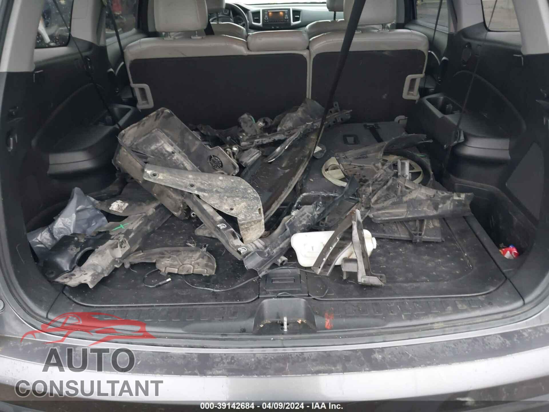 HONDA PILOT 2017 - 5FNYF5H12HB044896