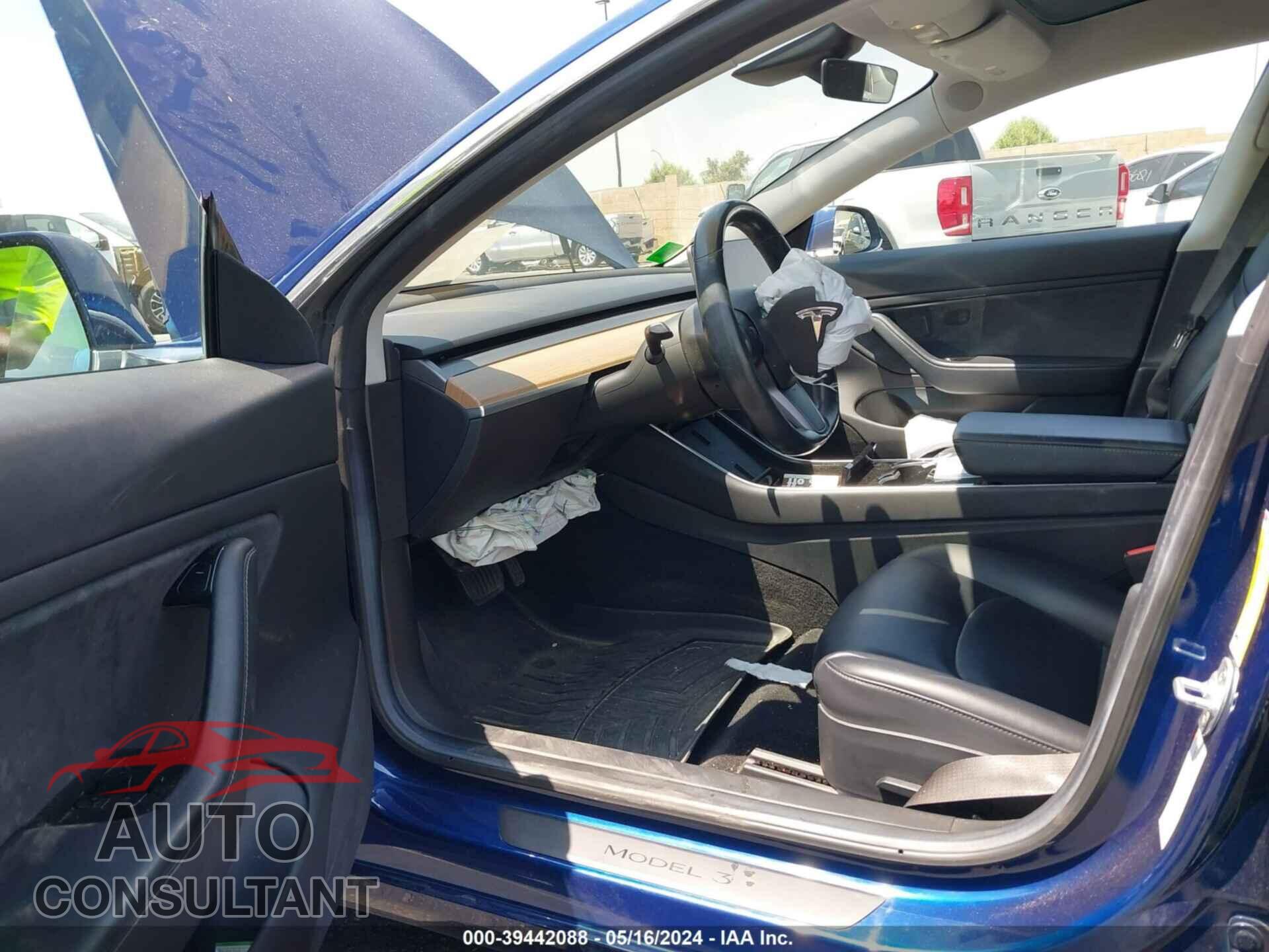 TESLA MODEL 3 2018 - 5YJ3E1EA2JF005547