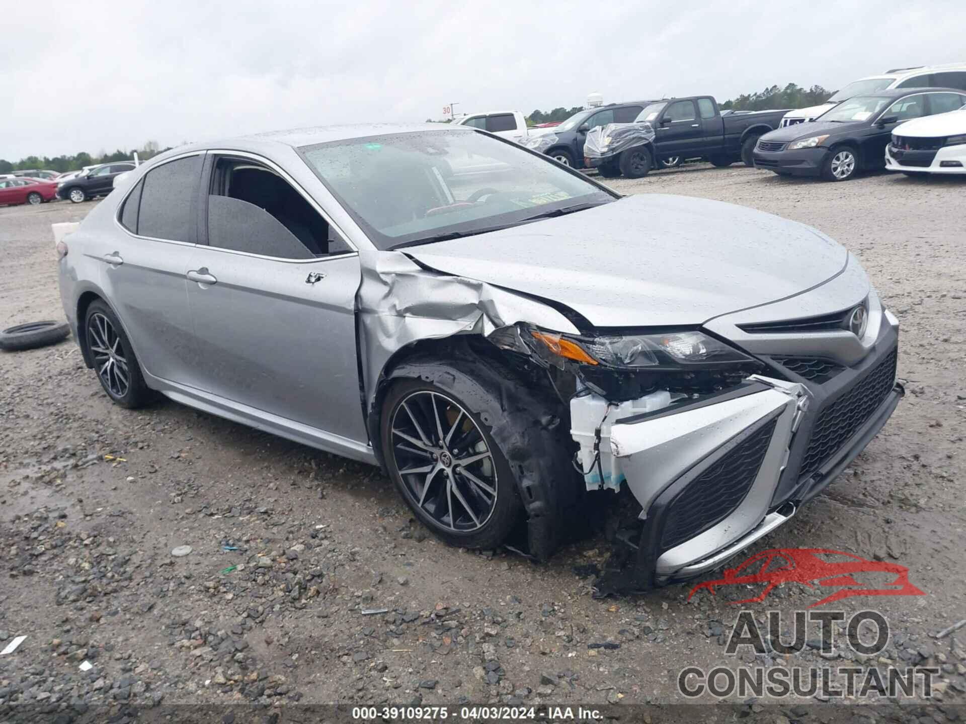 TOYOTA CAMRY 2022 - 4T1G11AK6NU045716
