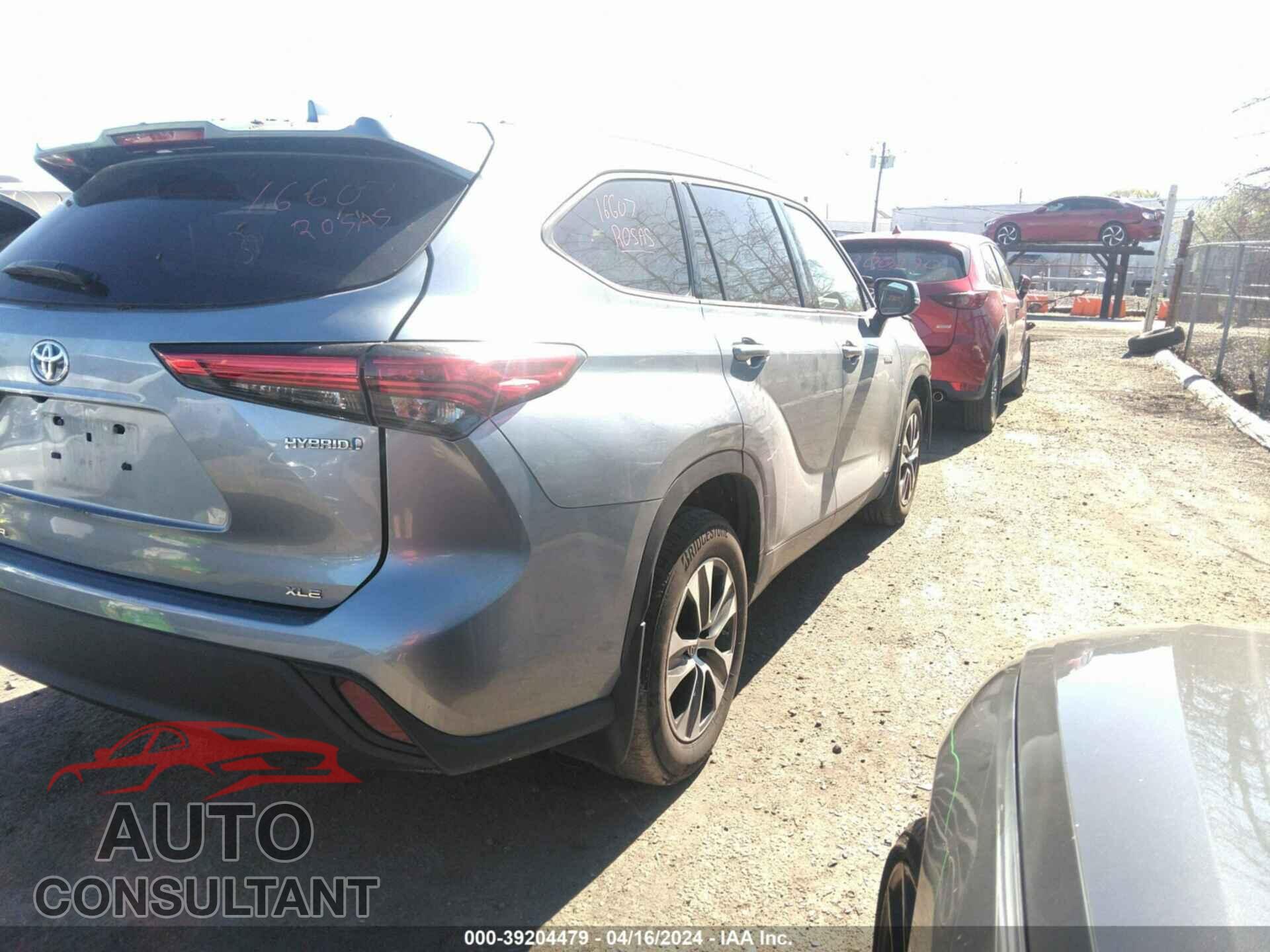 TOYOTA HIGHLANDER 2021 - 5TDGBRCH6MS055313