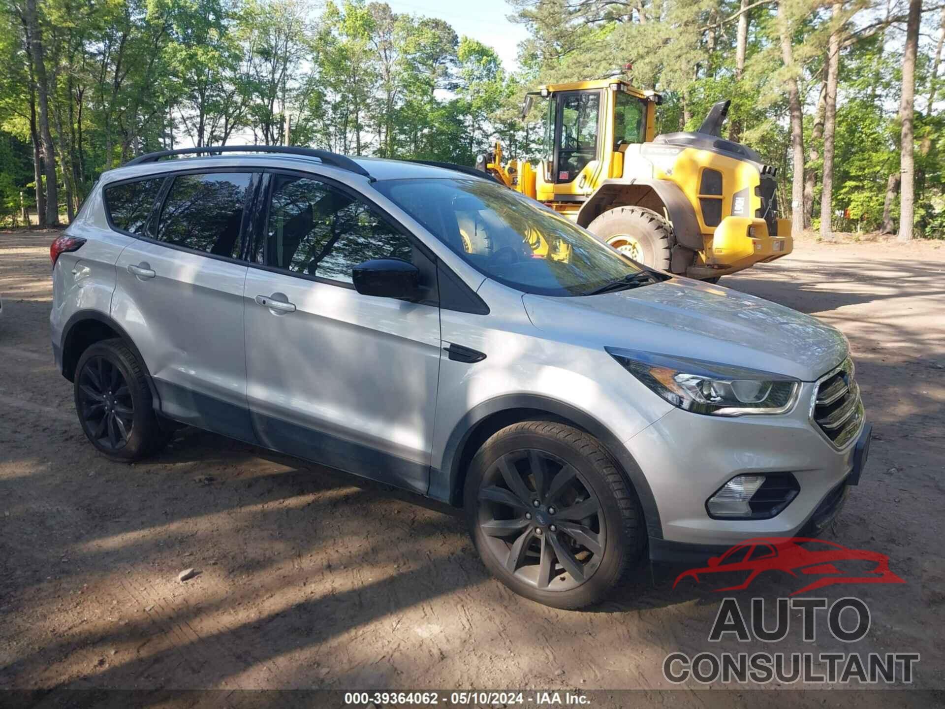 FORD ESCAPE 2019 - 1FMCU0GD1KUA64517