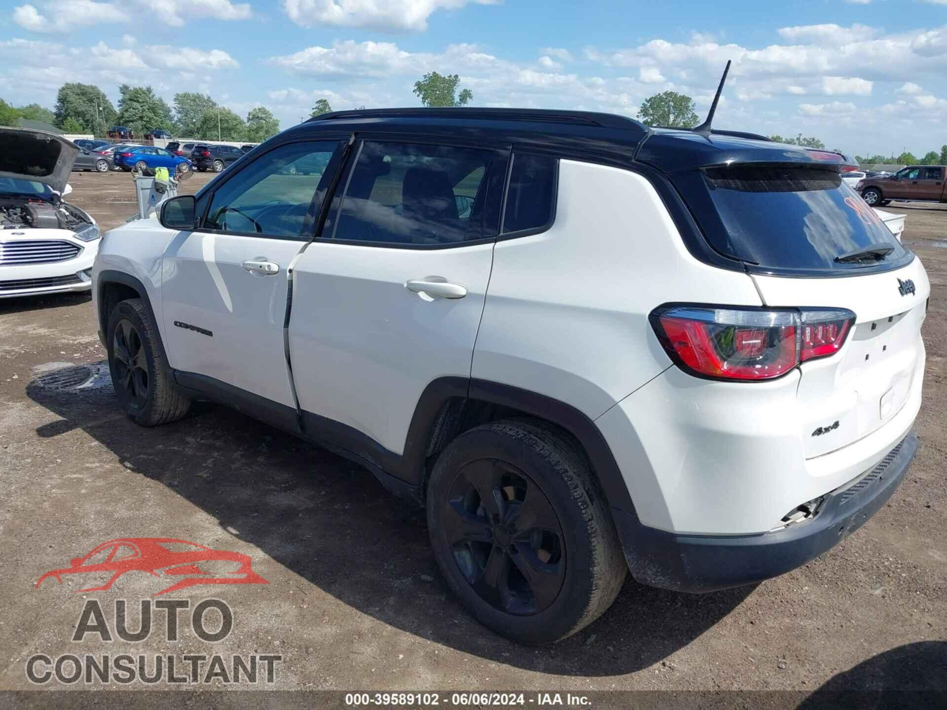 JEEP COMPASS 2018 - 3C4NJDBB4JT320385