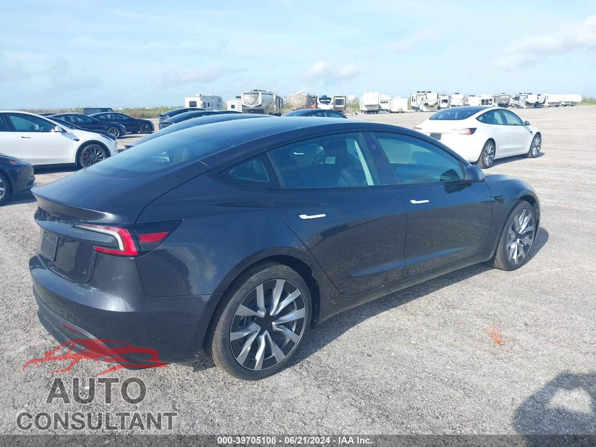 TESLA MODEL 3 2024 - 5YJ3E1EA1RF768929