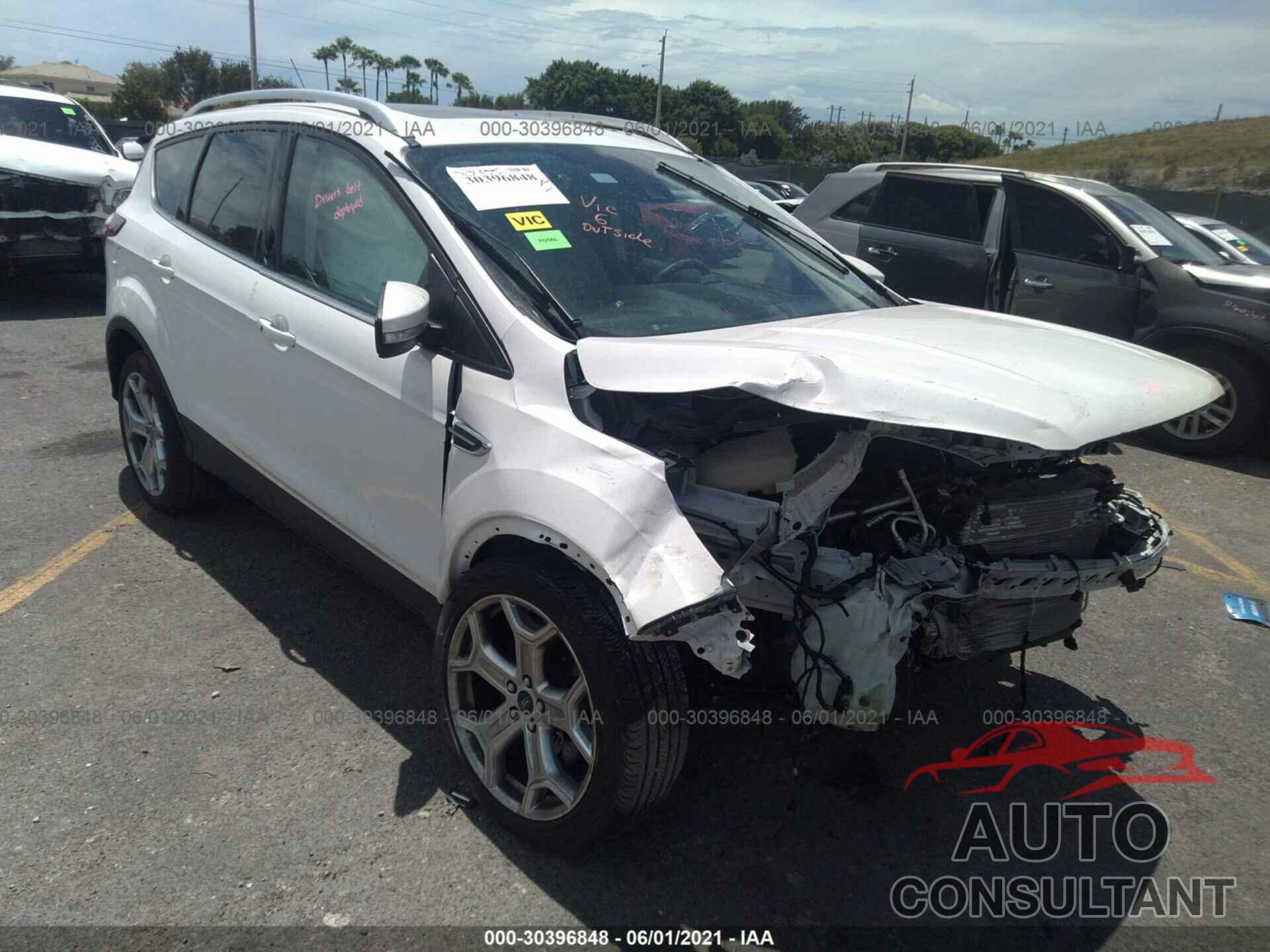 FORD ESCAPE 2019 - 1FMCU0J93KUB48438