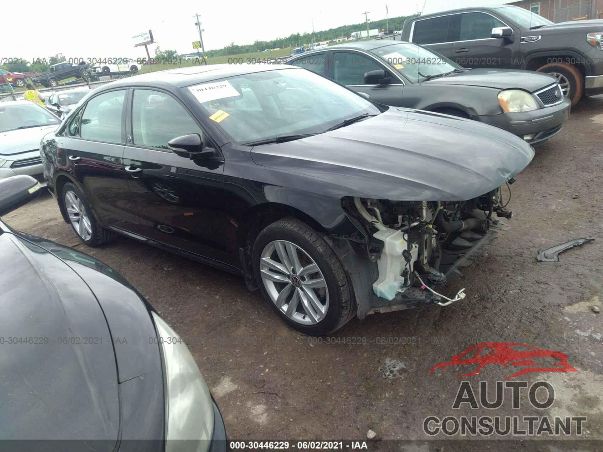 VOLKSWAGEN PASSAT 2019 - 1VWLA7A31KC006495