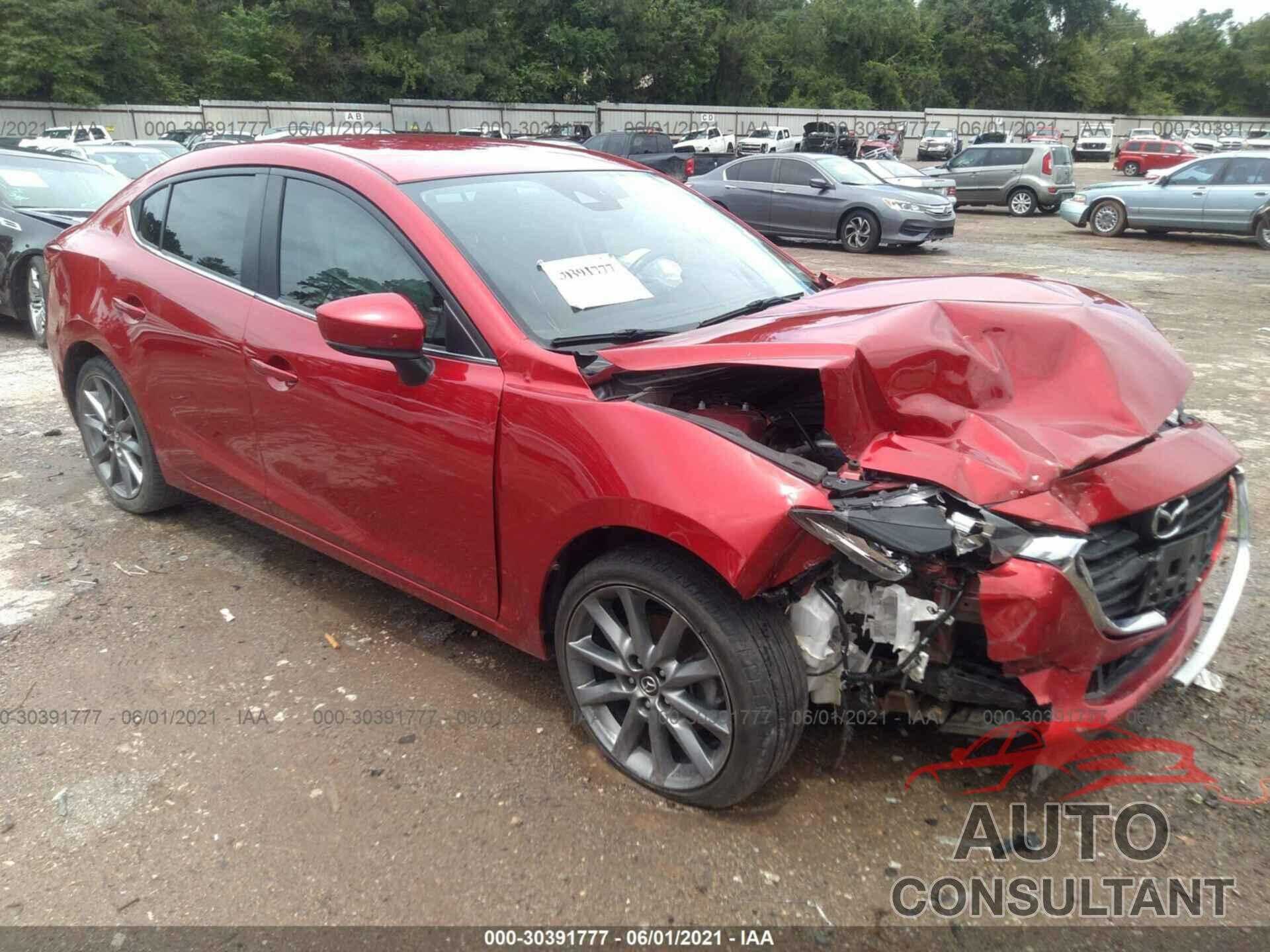 MAZDA MAZDA3 4-DOOR 2018 - 3MZBN1V3XJM204450