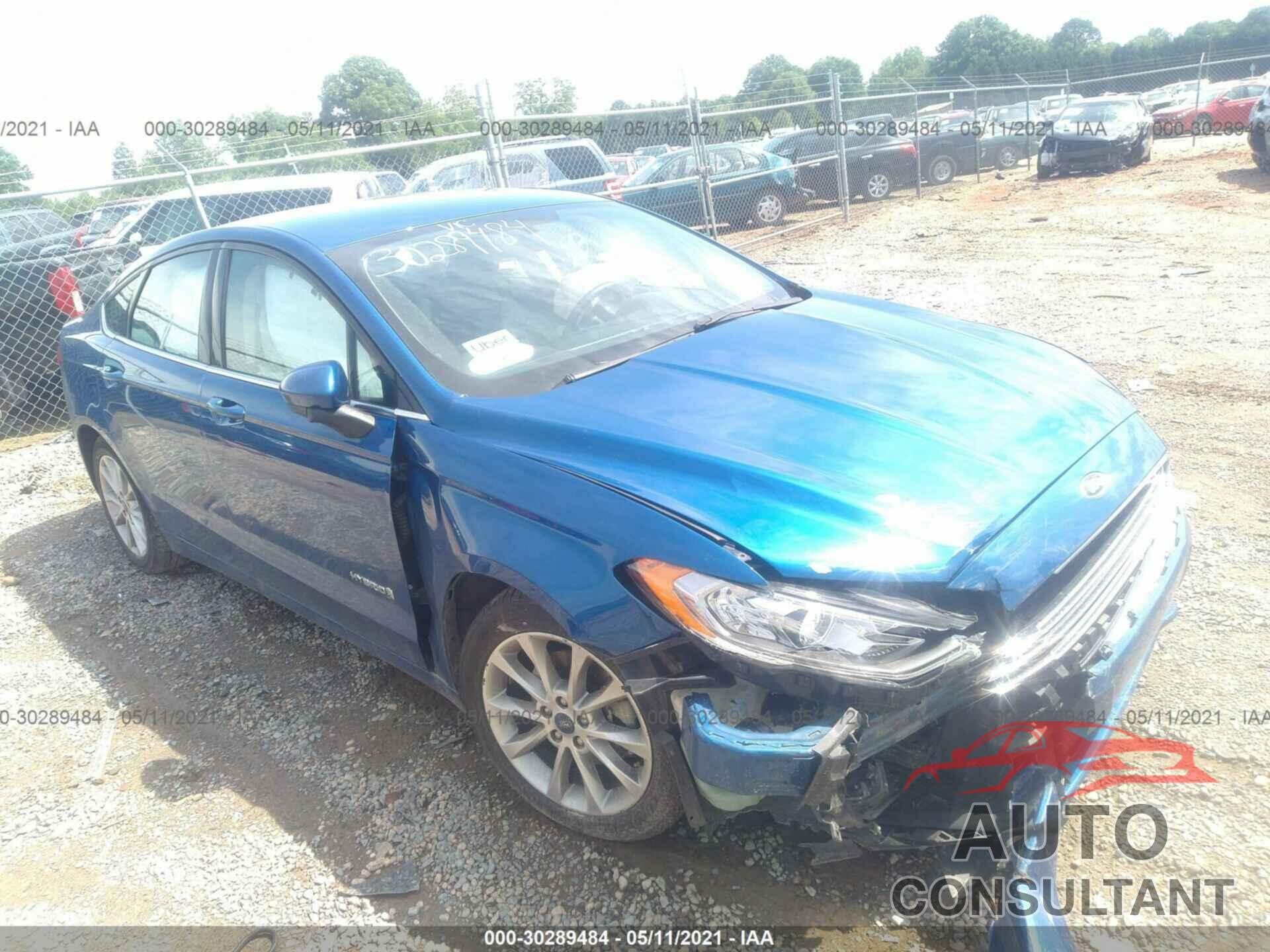 FORD FUSION 2017 - 3FA6P0LU1HR382013