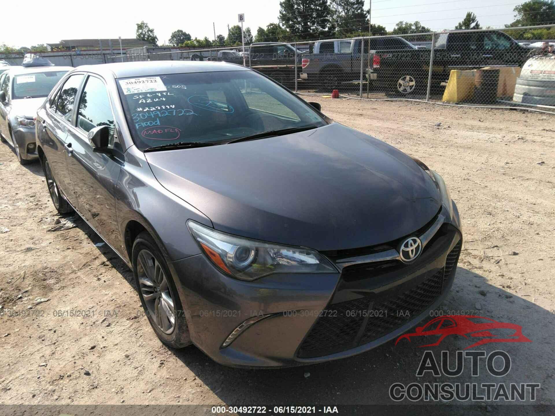 TOYOTA CAMRY 2016 - 4T1BF1FKXGU227894