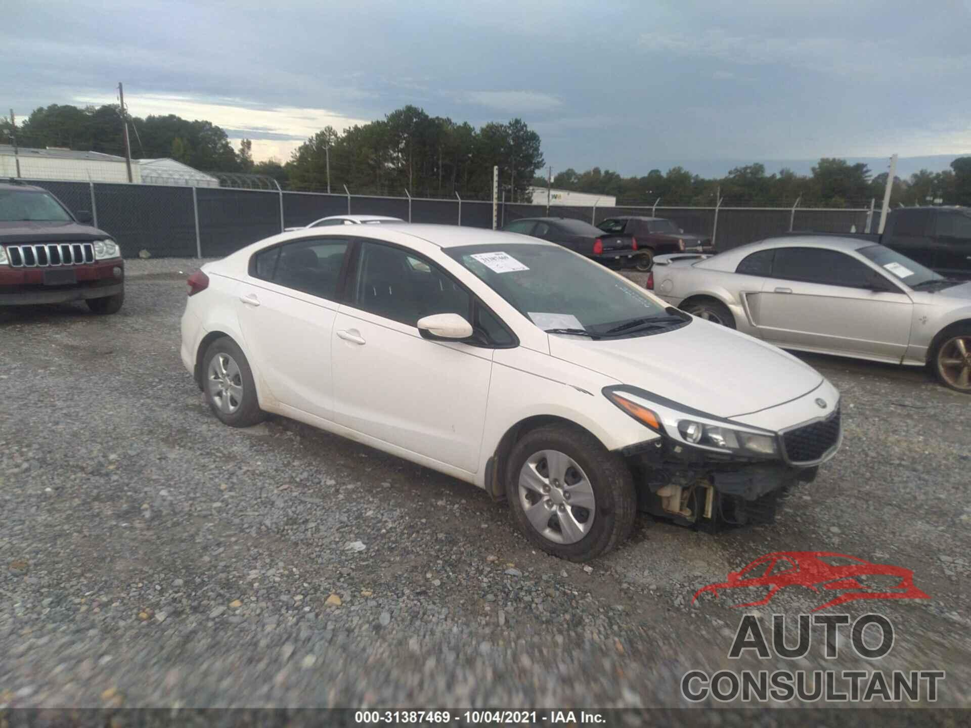 KIA FORTE 2017 - 3KPFK4A76HE156442