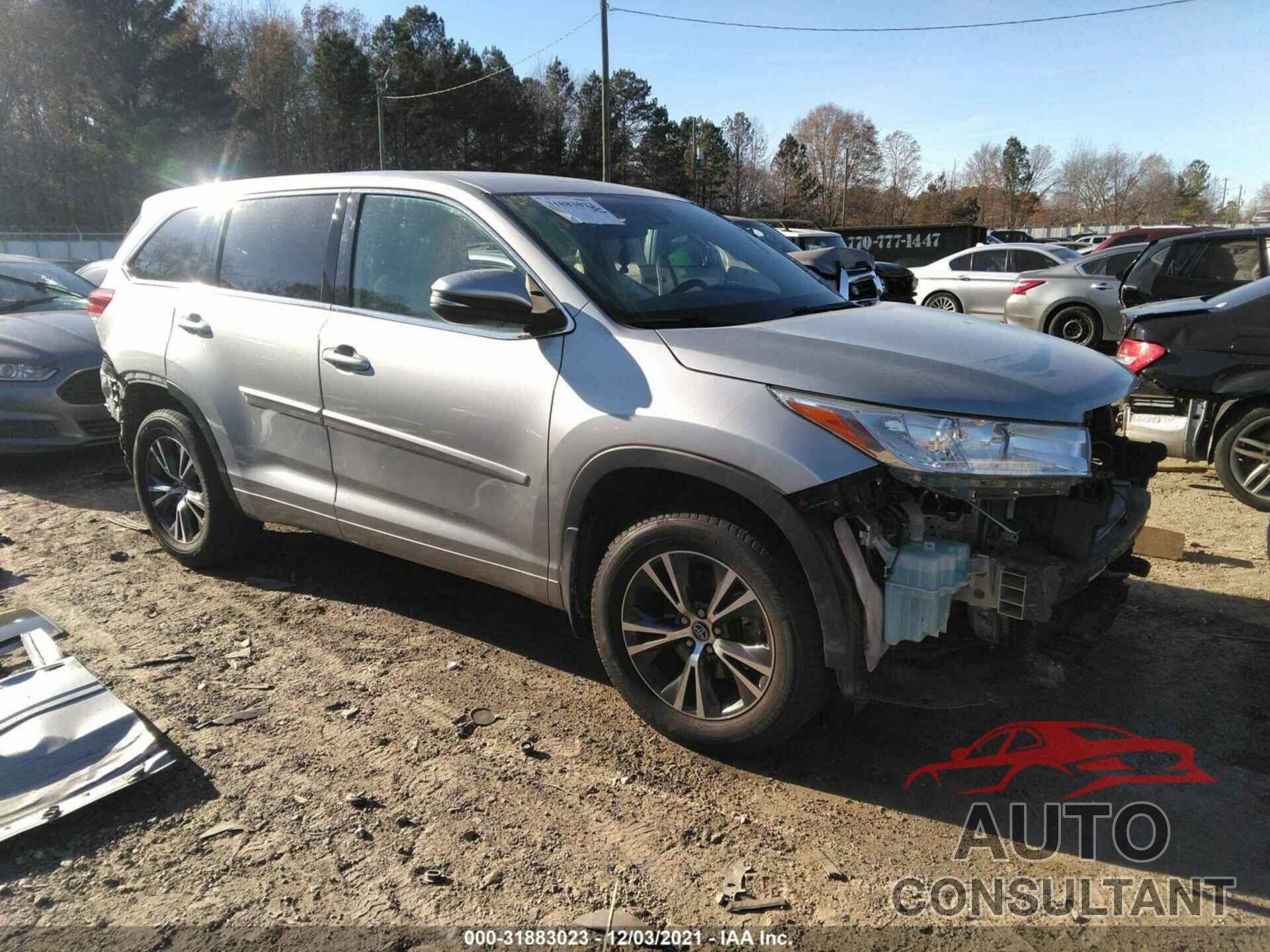 TOYOTA HIGHLANDER 2018 - 5TDBZRFH1JS854896