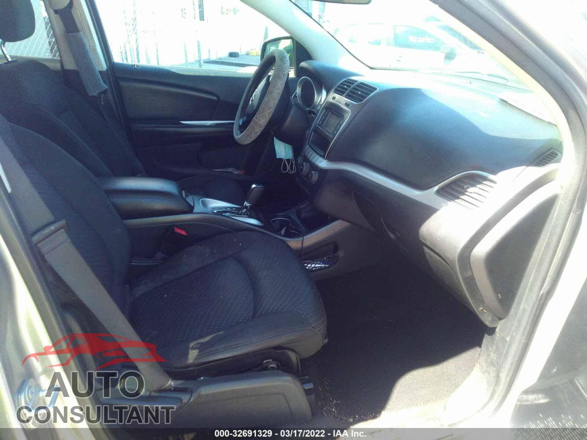 DODGE JOURNEY 2017 - 3C4PDCBG7HT522668