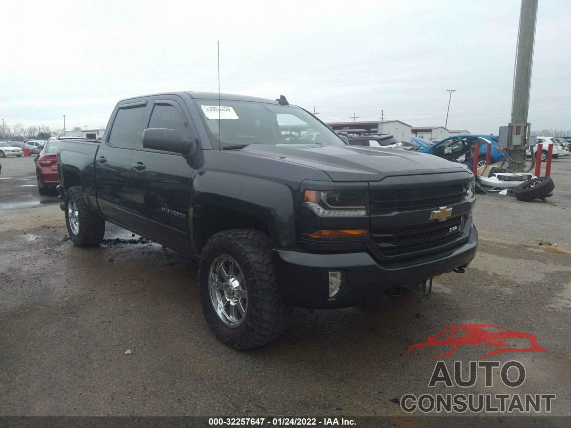 CHEVROLET SILVERADO 1500 2017 - 3GCUKREC8HG332603