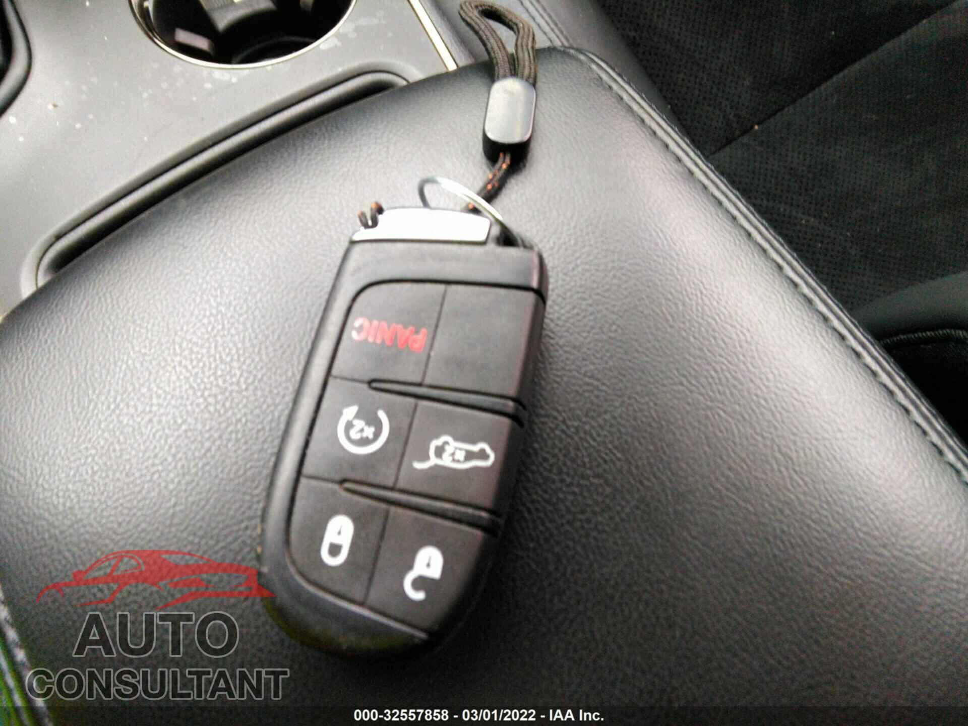 DODGE DURANGO 2018 - 1C4RDJDGXJC242948