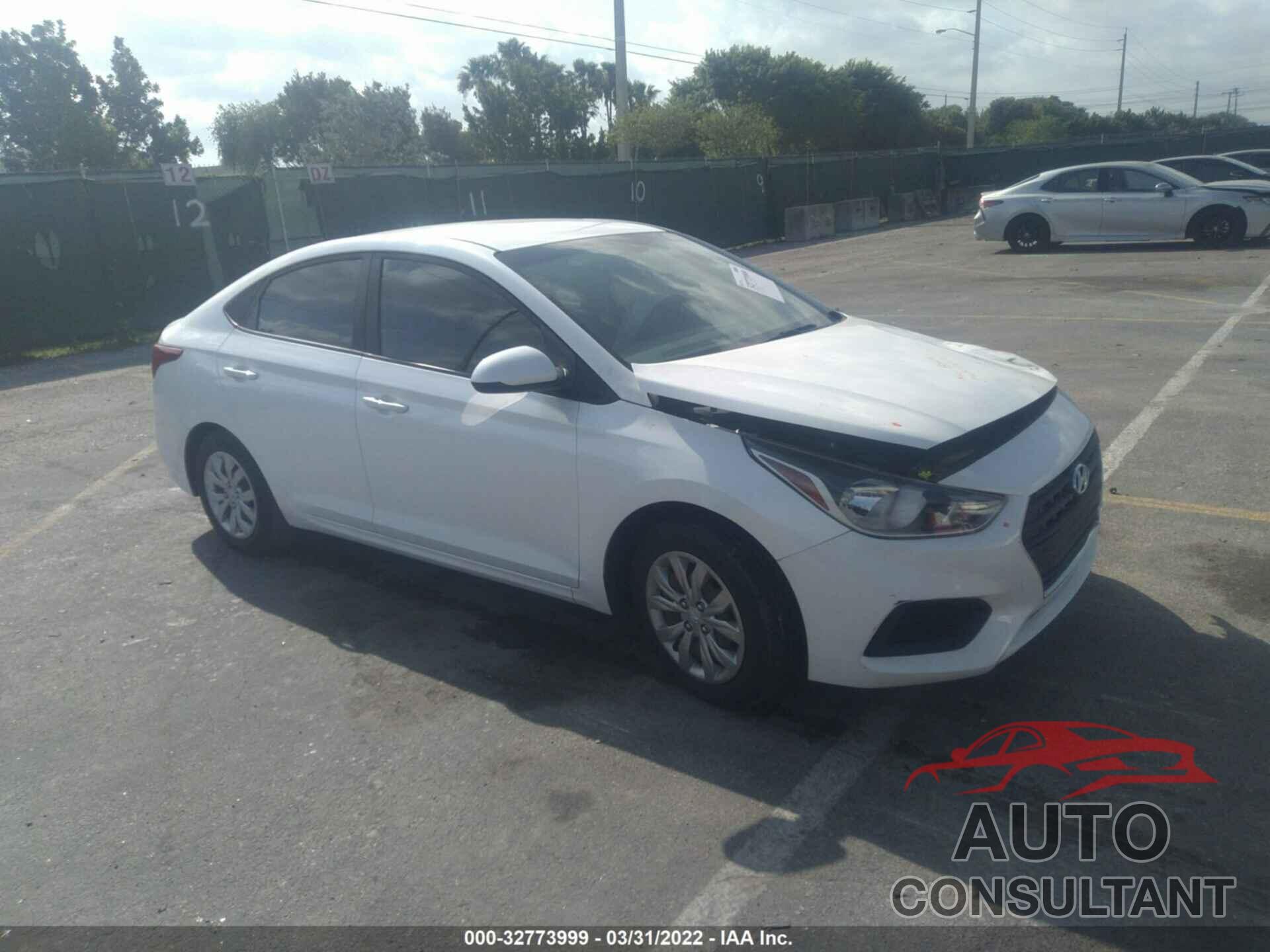 HYUNDAI ACCENT 2018 - 3KPC24A33JE023868