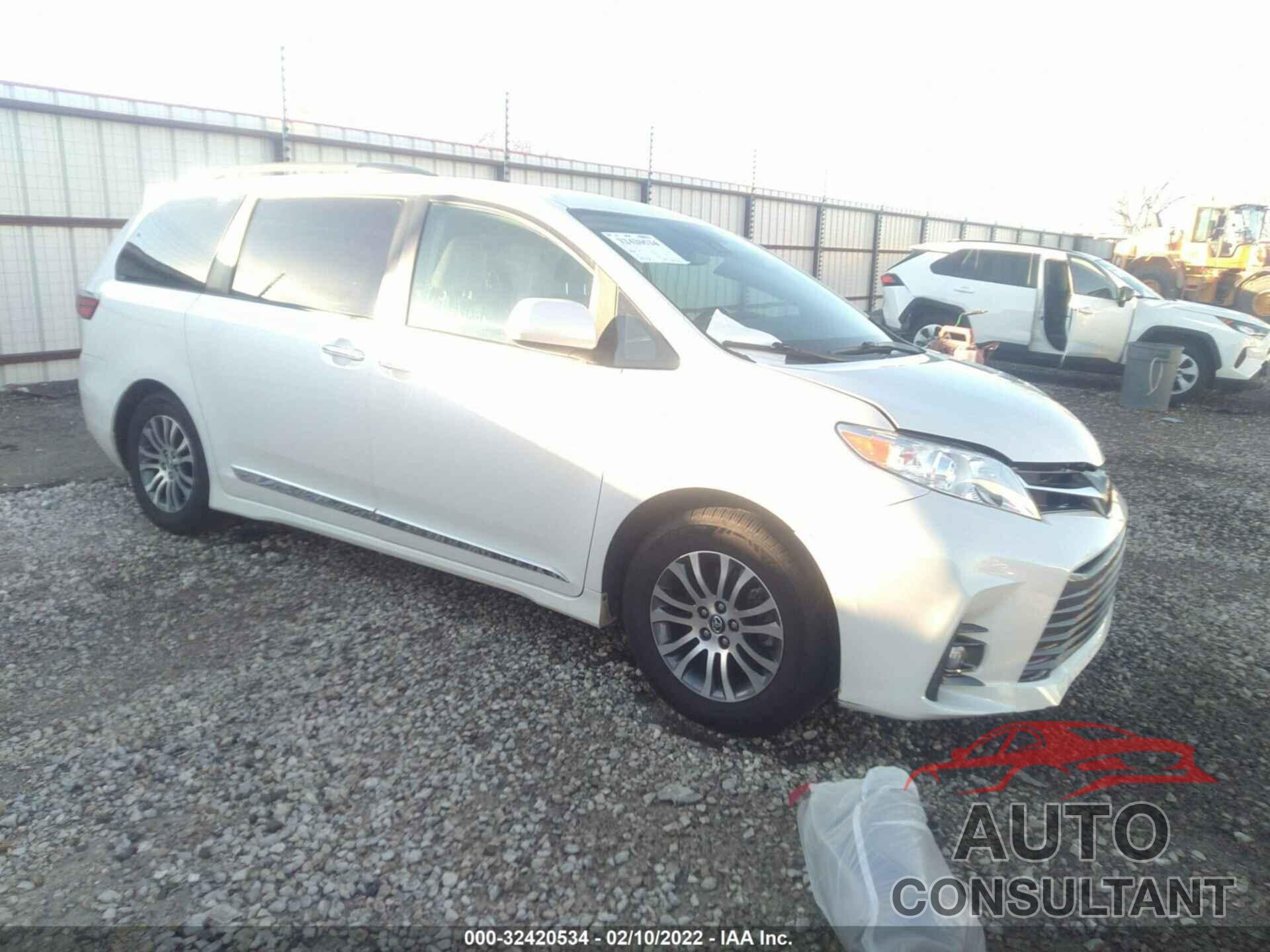 TOYOTA SIENNA 2018 - 5TDYZ3DC9JS962309