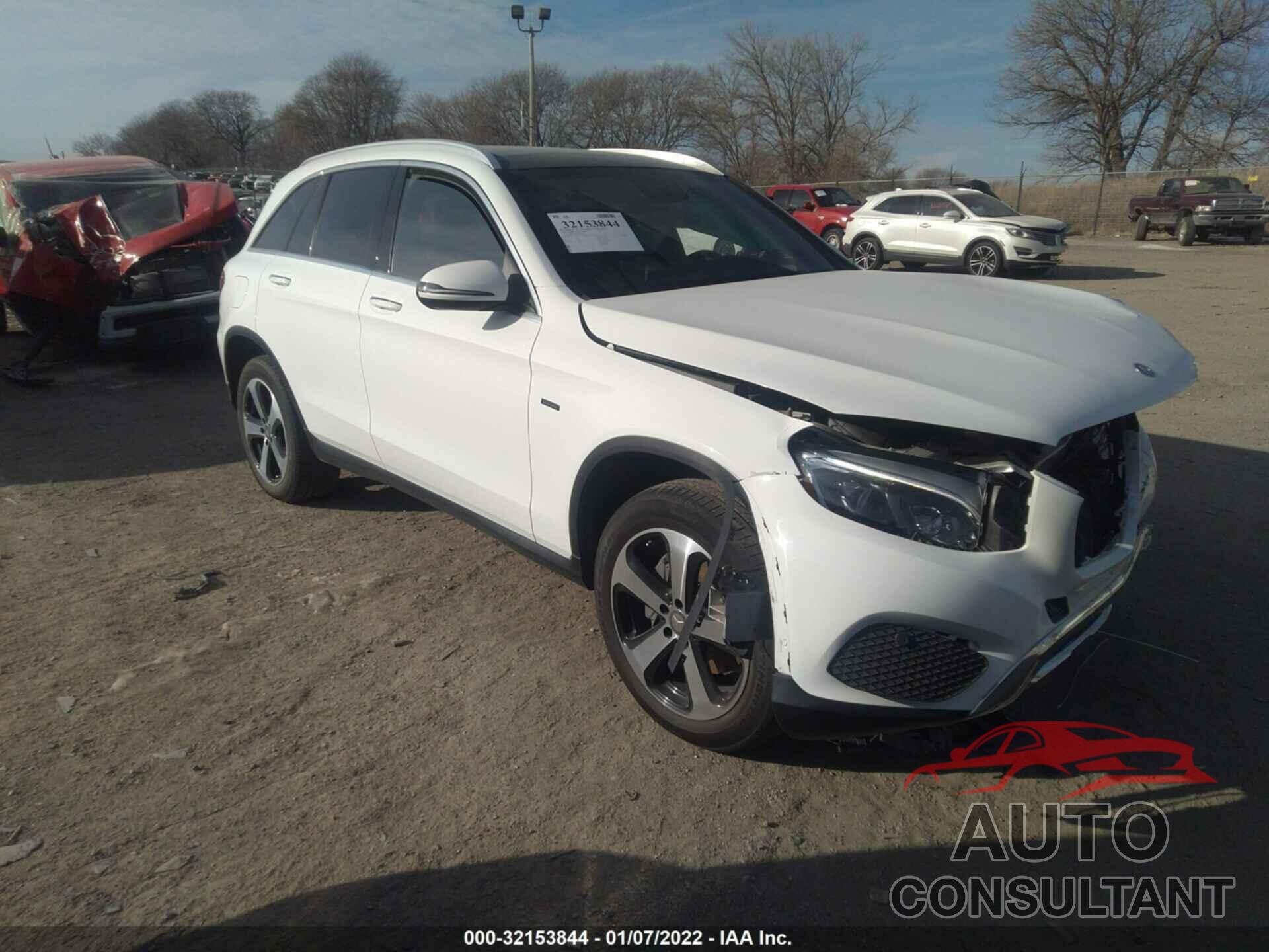 MERCEDES-BENZ GLC 2016 - WDC0G4KB0GF036936