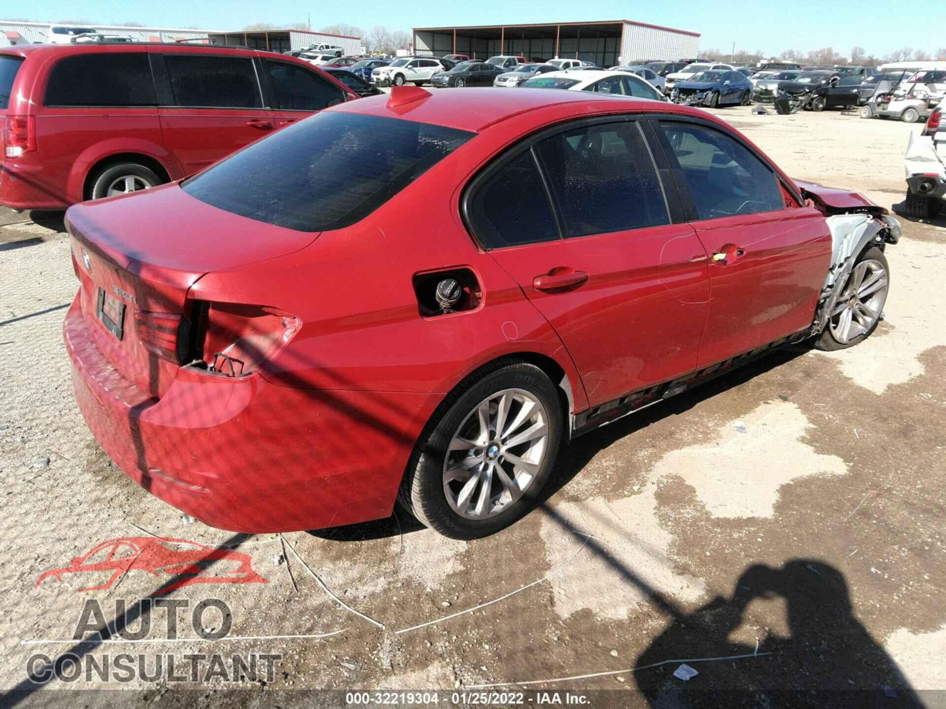 BMW 3 SERIES 2016 - WBA8E1G55GNU10797