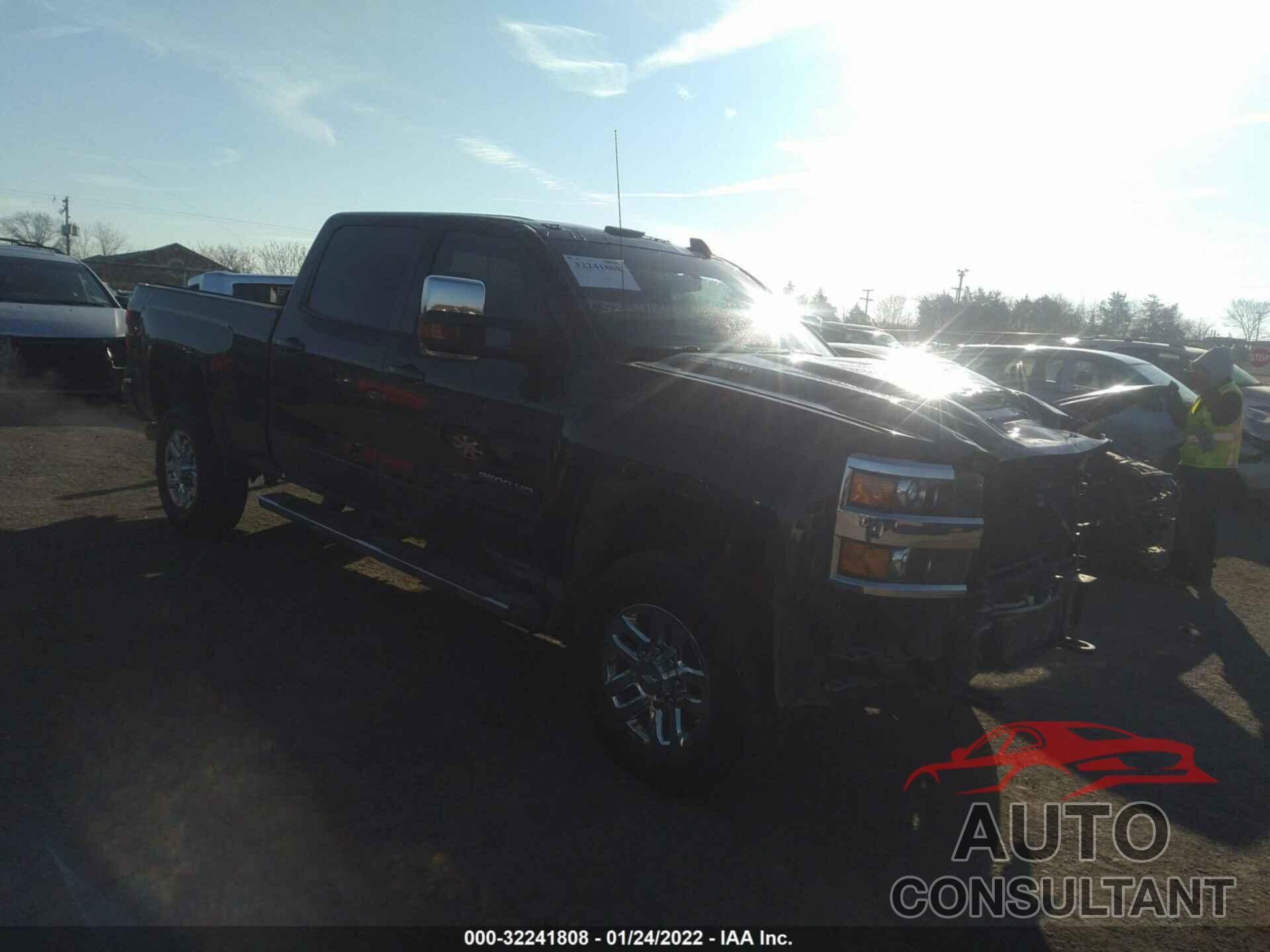 CHEVROLET SILVERADO 2500HD 2018 - 1GC1KVEY4JF224235