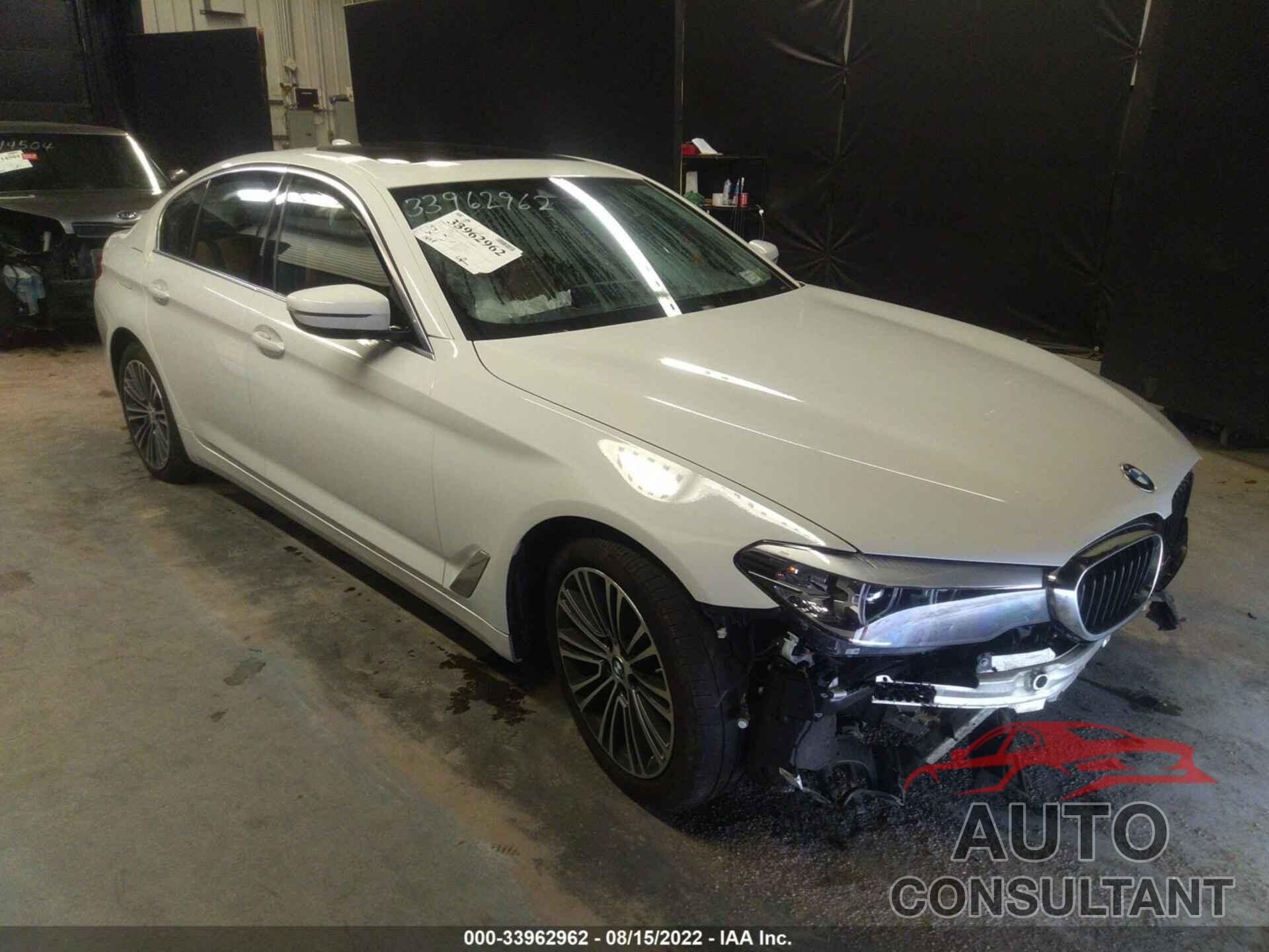 BMW 5 SERIES 2019 - WBAJA7C55KWW28117