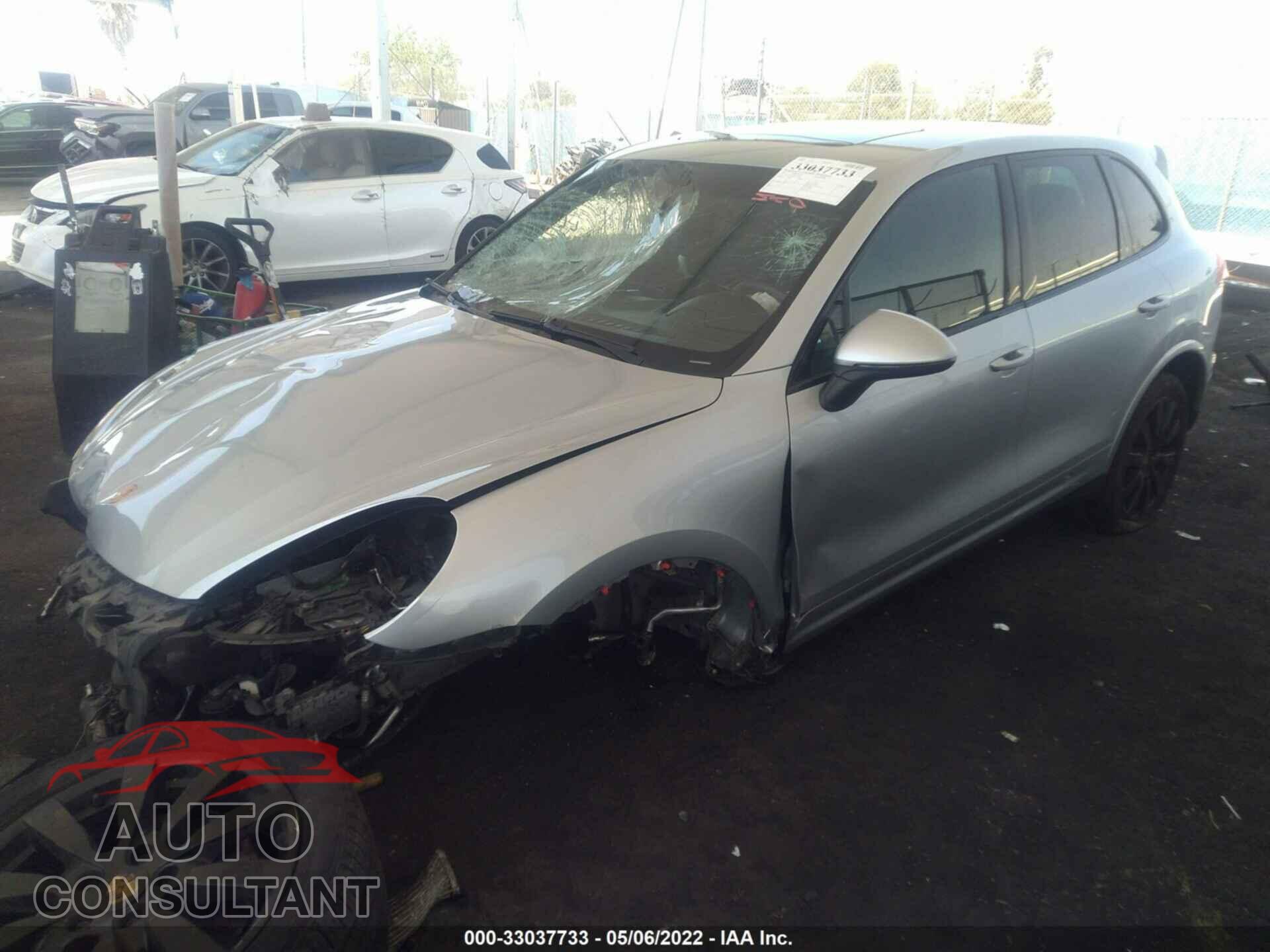 PORSCHE CAYENNE 2017 - WP1AA2A28HKA80384