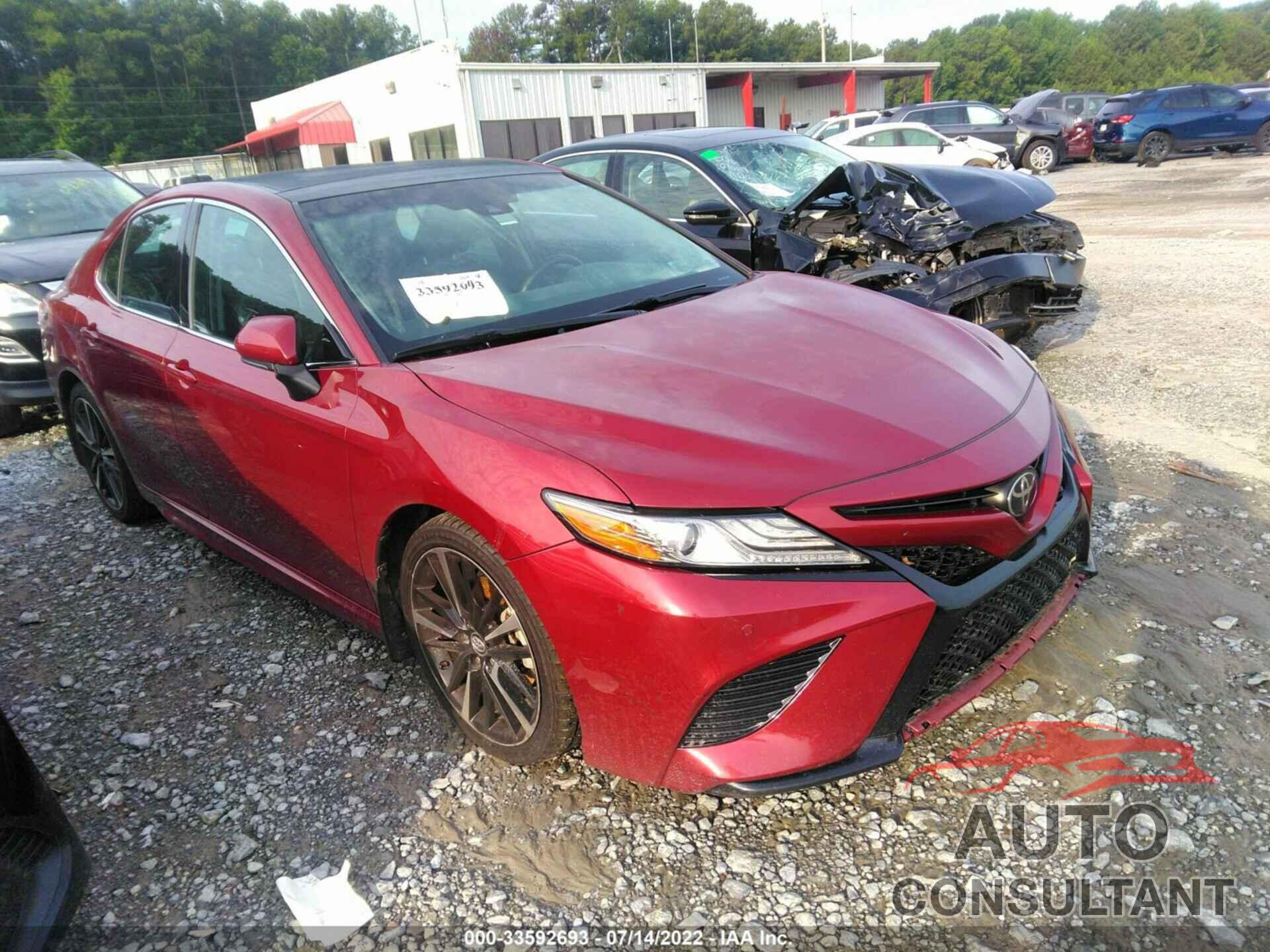TOYOTA CAMRY 2018 - 4T1BZ1HK0JU503852