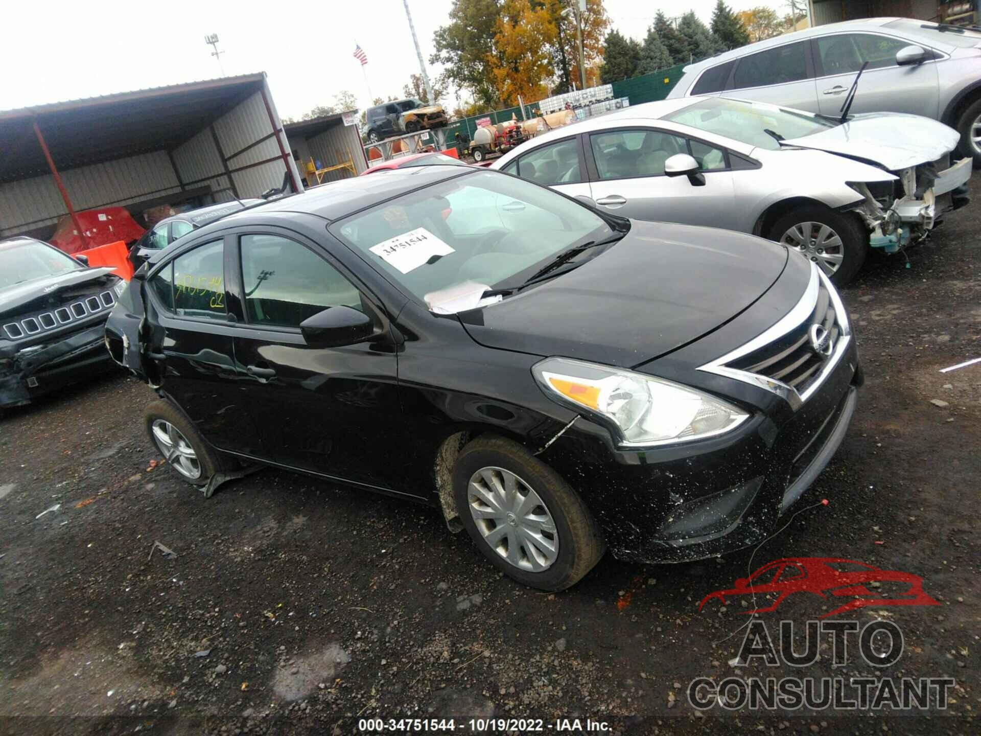 NISSAN VERSA 2019 - 3N1CN7AP7KL839901