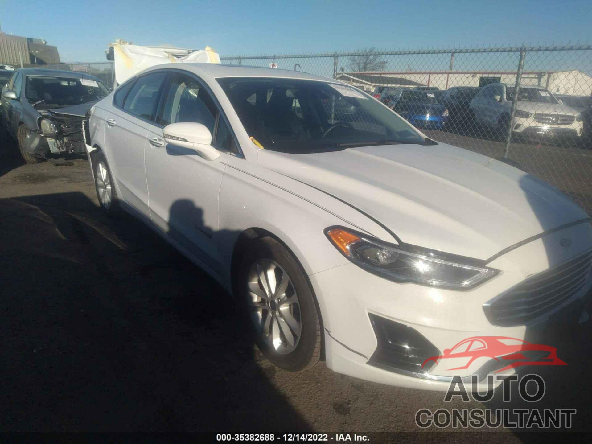 FORD FUSION HYBRID 2019 - 3FA6P0MU4KR146171