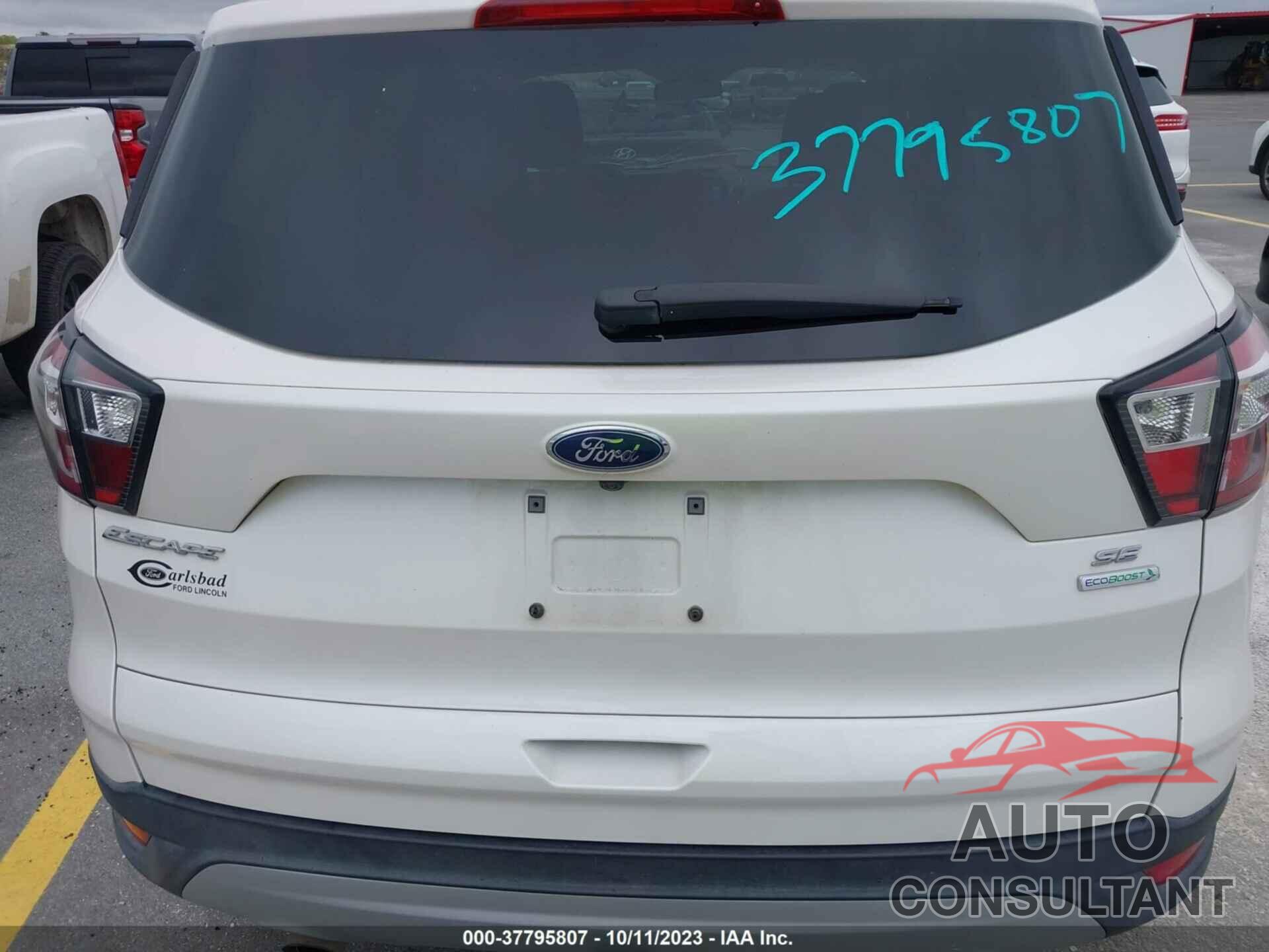 FORD ESCAPE 2018 - 1FMCU0GD7JUA63726