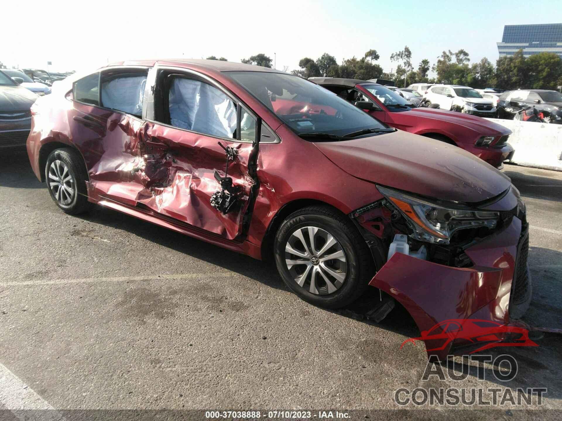 TOYOTA COROLLA 2022 - JTDEAMDE9NJ054916