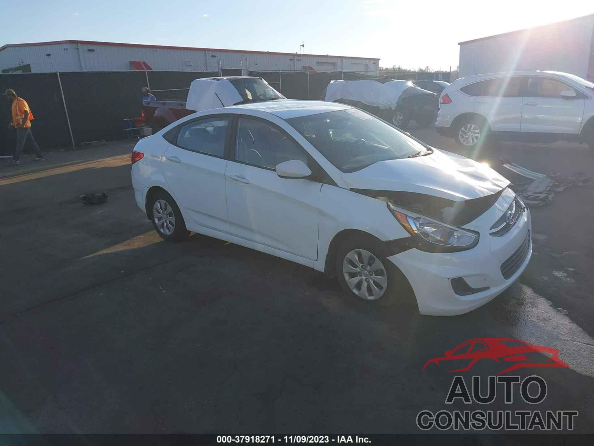 HYUNDAI ACCENT 2016 - KMHCT4AE3GU156005