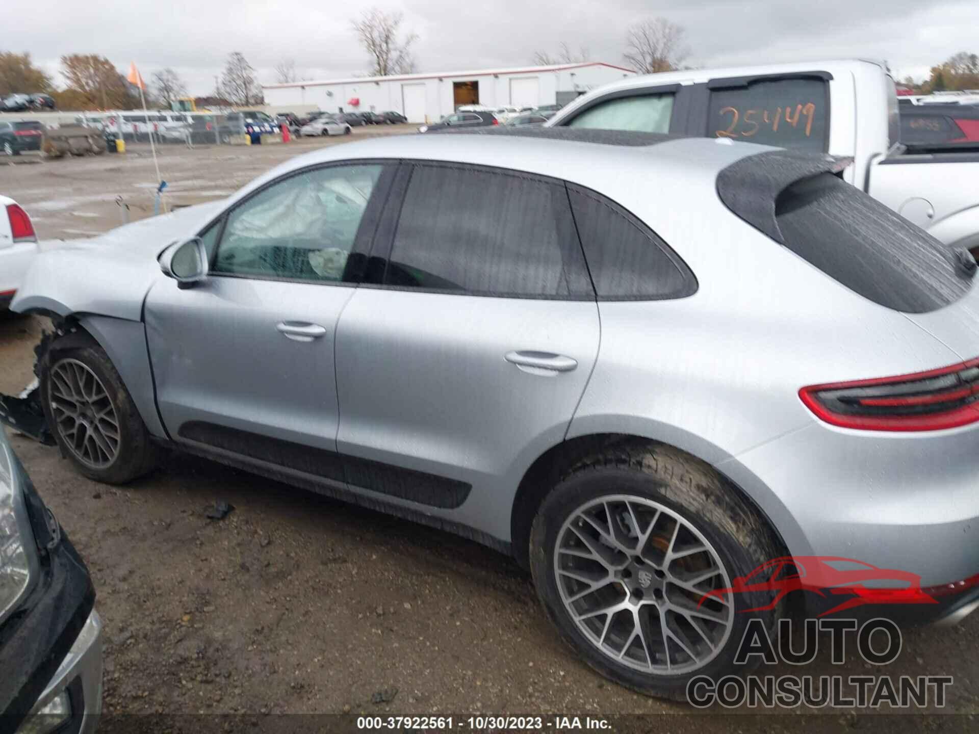 PORSCHE MACAN 2017 - WP1AB2A5XHLB19199