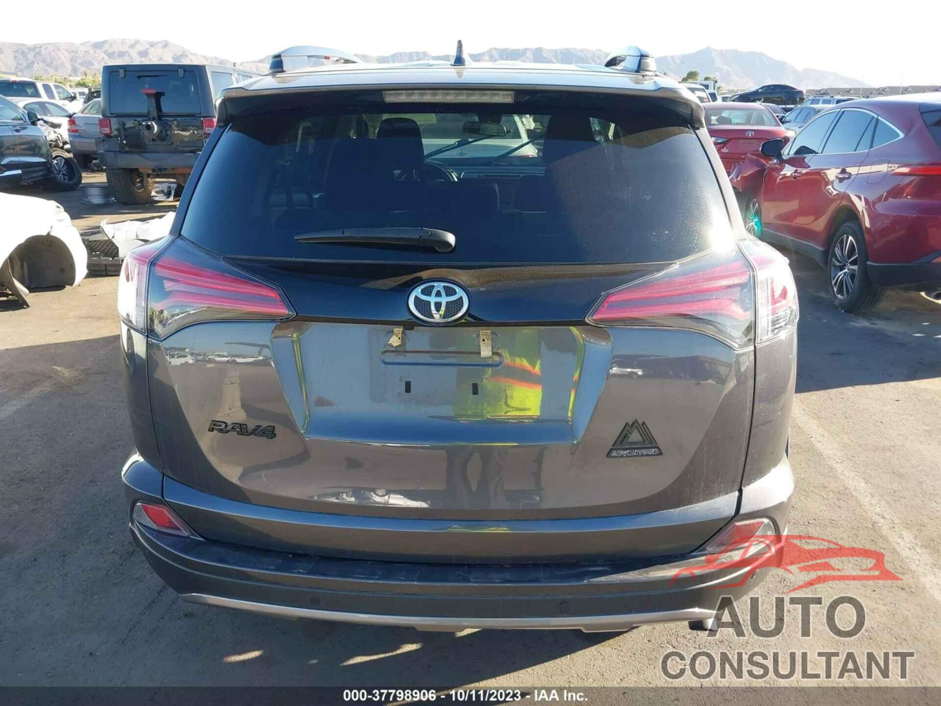 TOYOTA RAV4 2018 - 2T3RFREV4JW788258