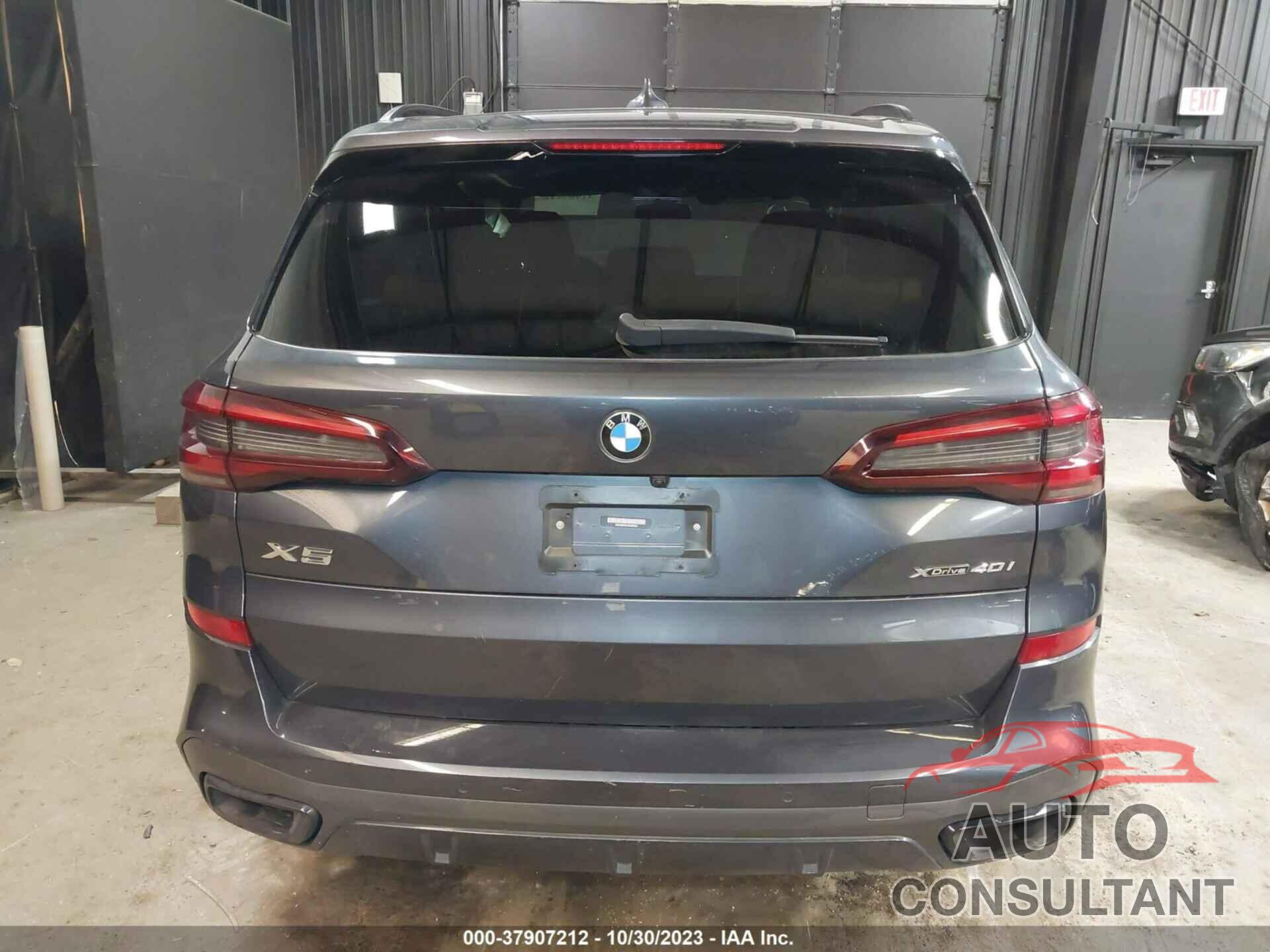 BMW X5 2021 - 5UXCR6C01M9G35331