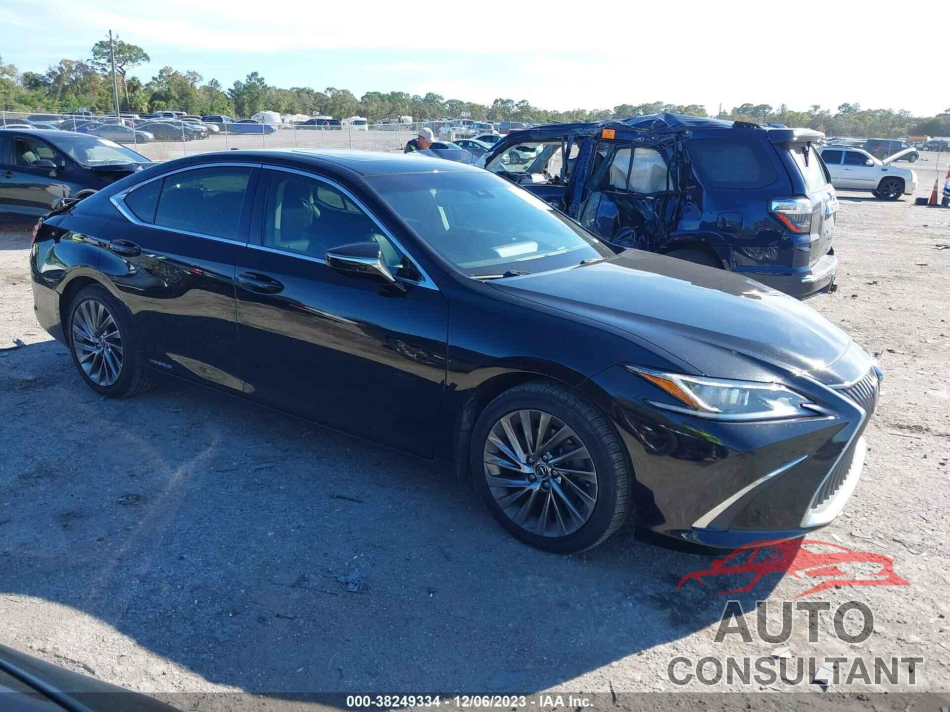 LEXUS ES 2019 - JTHB21B17K2002204