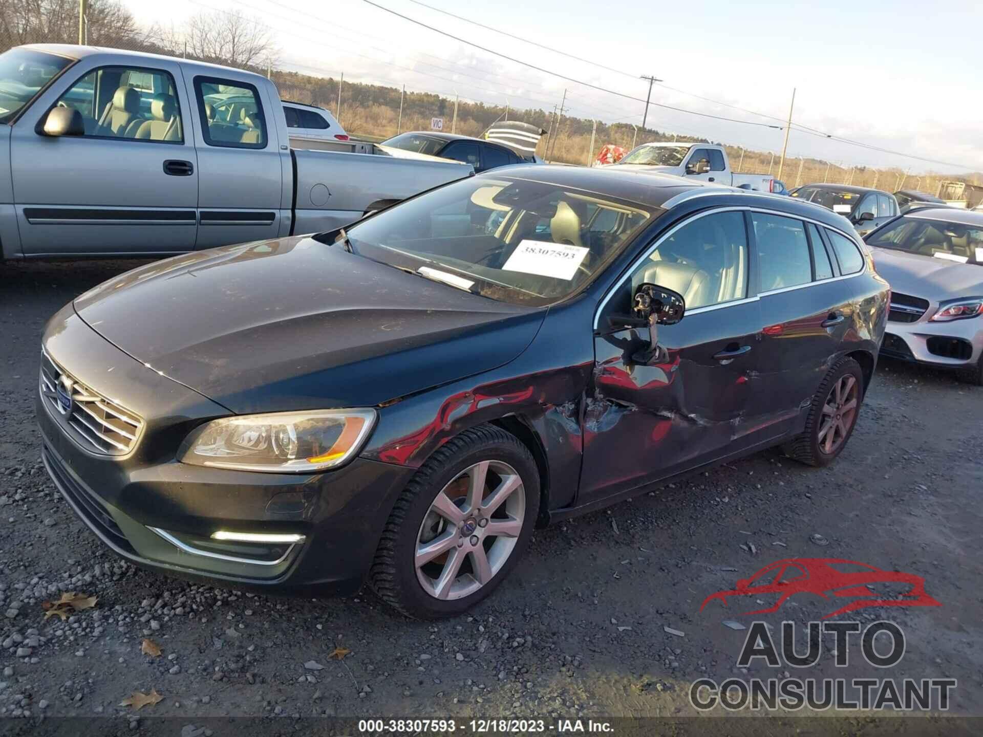 VOLVO V60 2016 - YV140MEM5G1301852