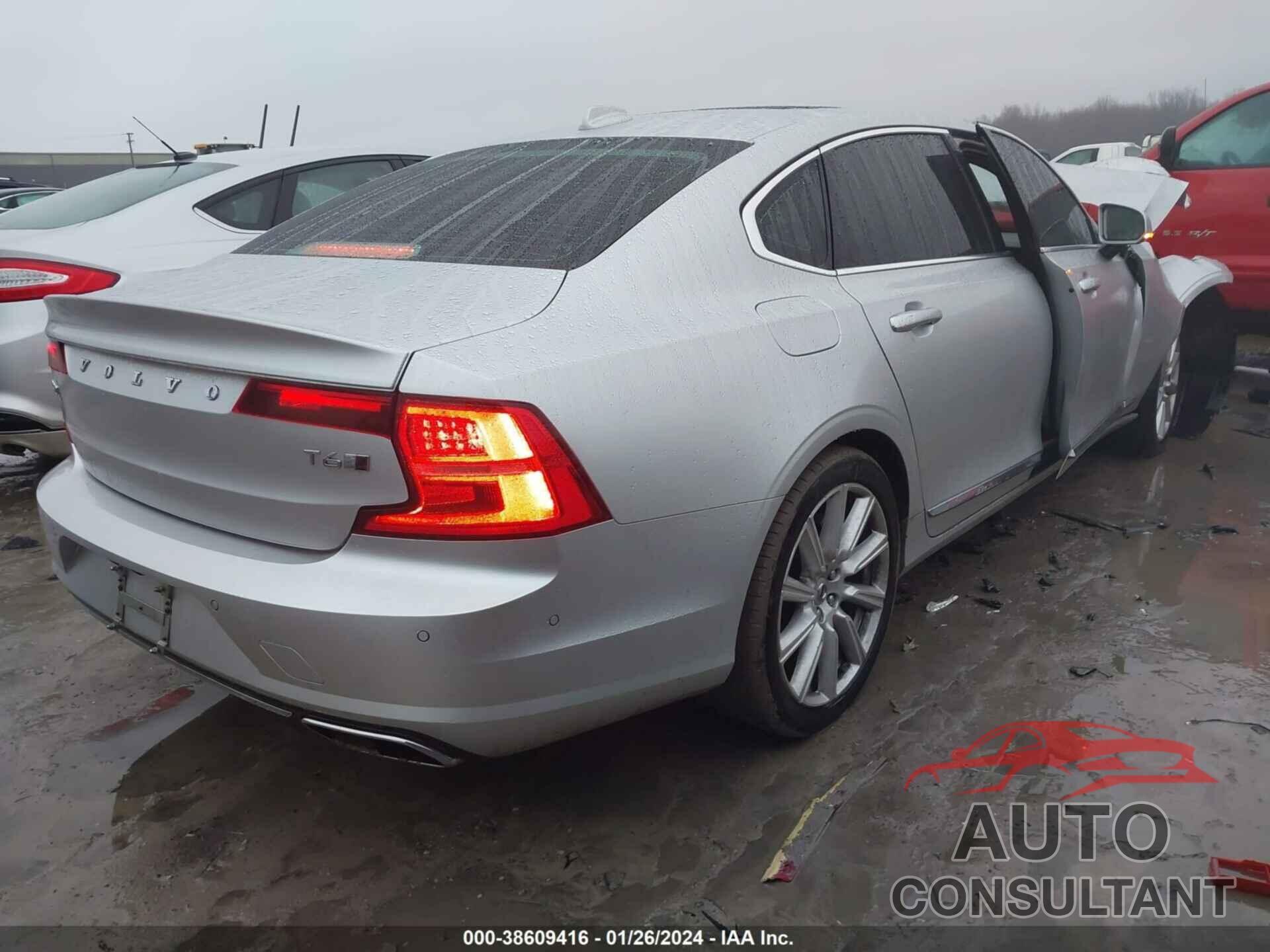 VOLVO S90 2018 - LVY992ML8JP028658