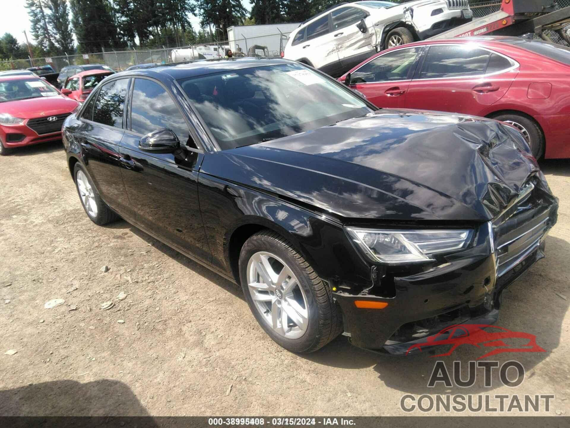 AUDI A4 2017 - WAUANAF47HN013572