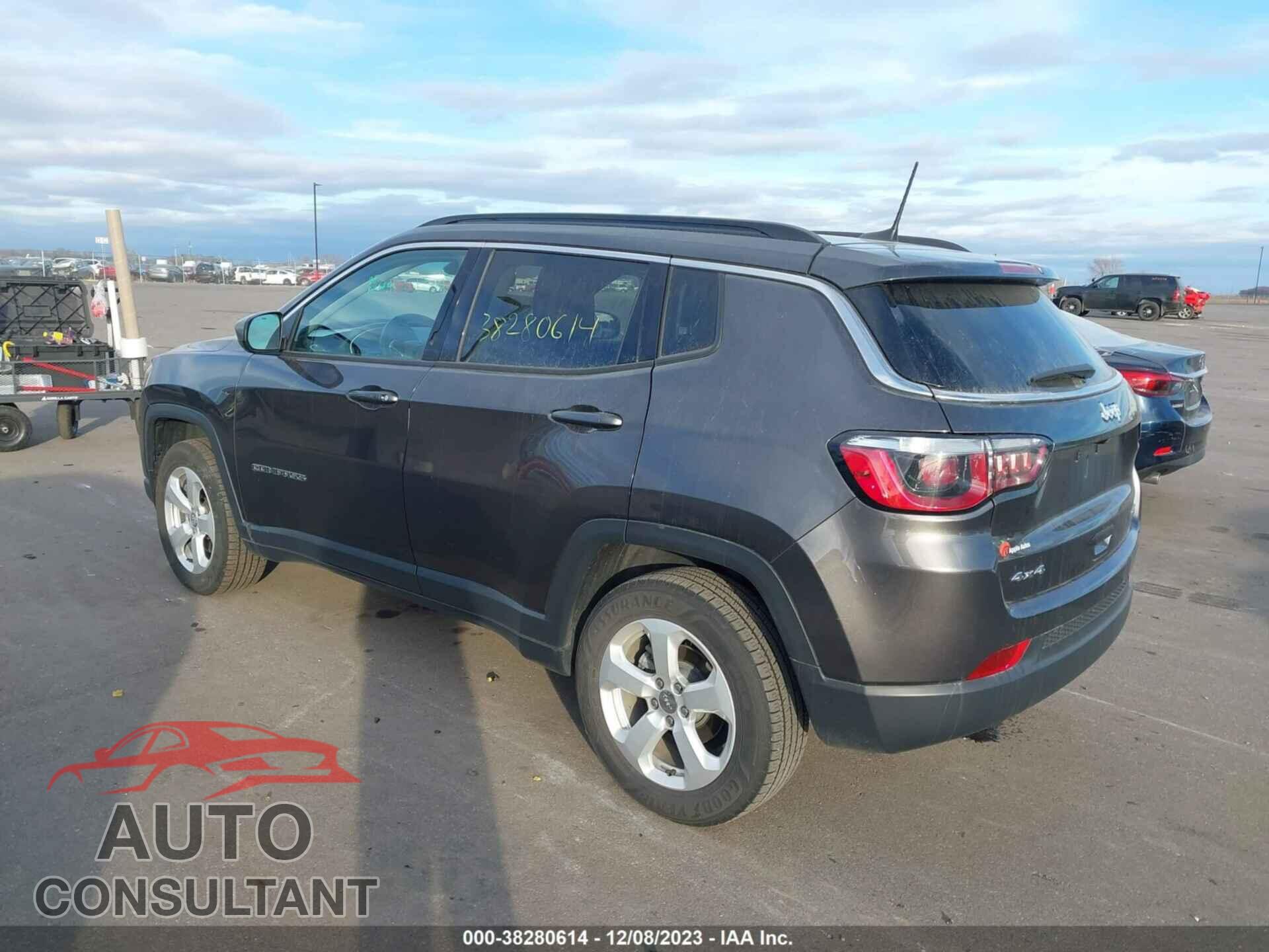 JEEP COMPASS 2018 - 3C4NJDBB0JT143138